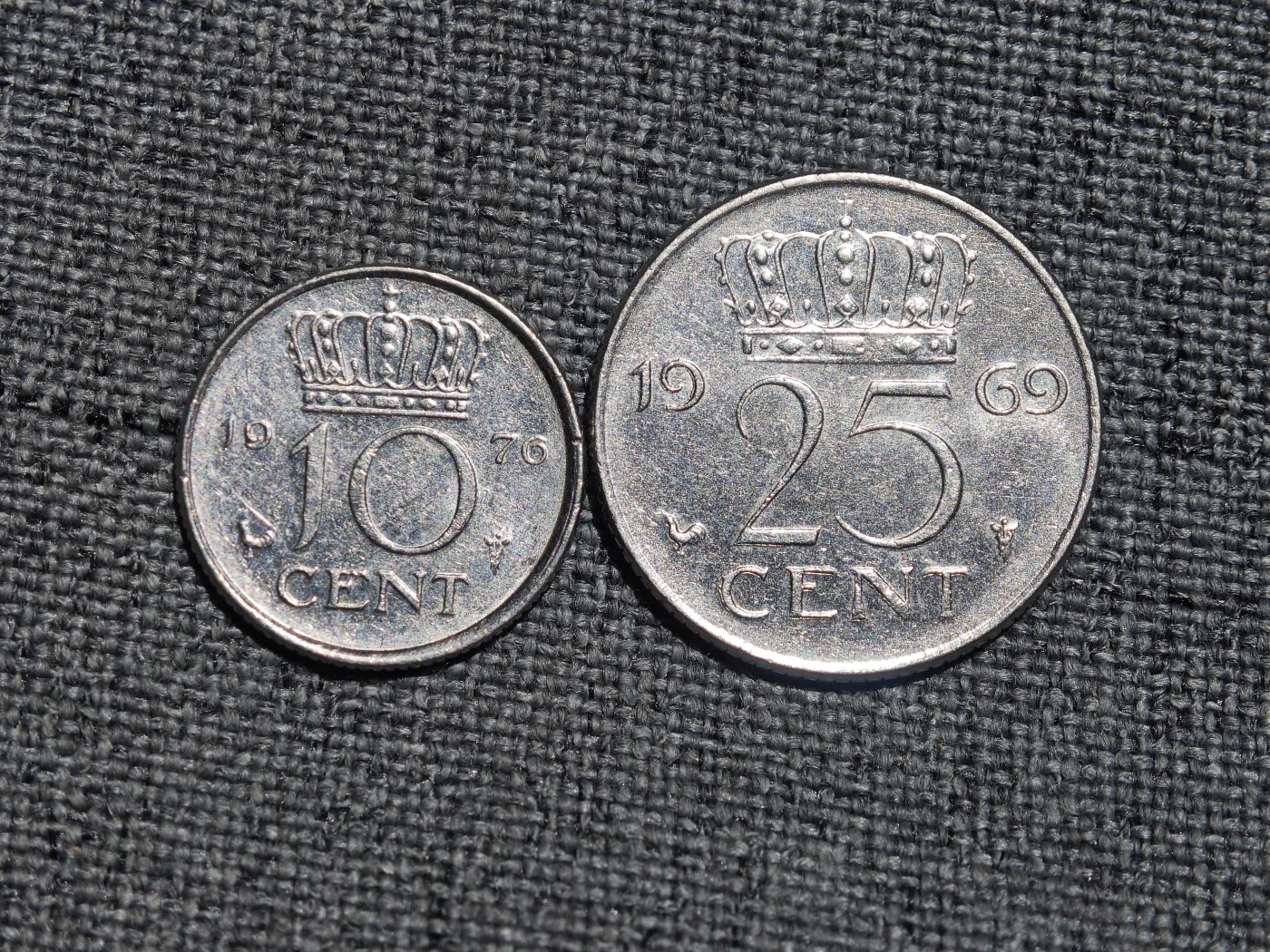 外国硬币收藏第5期 荷兰老版朱莉安娜女王25、10分2枚