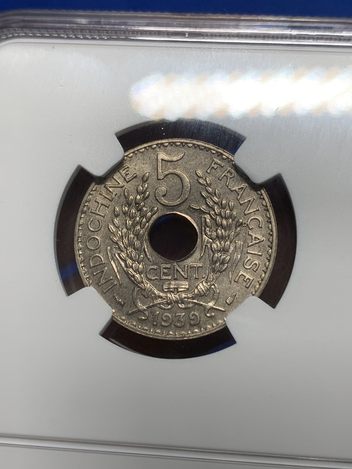 《竞宝斋》第225场-周日，周一，周二 3场 (全场包邮) NGC MS64 法属印度支那1939年5分