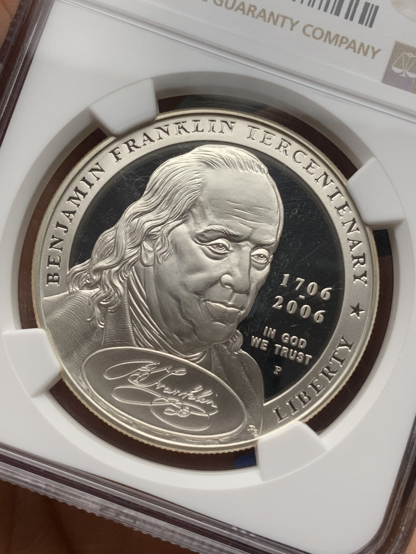 《竞宝斋》第225场-周日，周一，周二 3场 (全场包邮) NGC PF69UC 美国2006年富兰克林1美元大银币