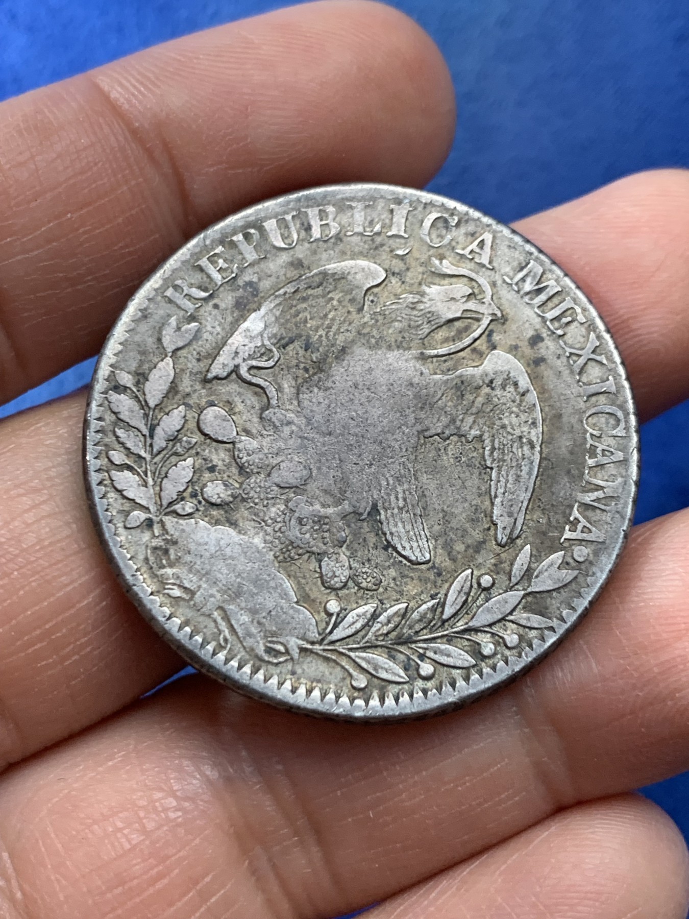 《竞宝斋》第225场-周日，周一，周二 3场 (全场包邮) 墨西哥1836年早期鹰洋 原味好状态