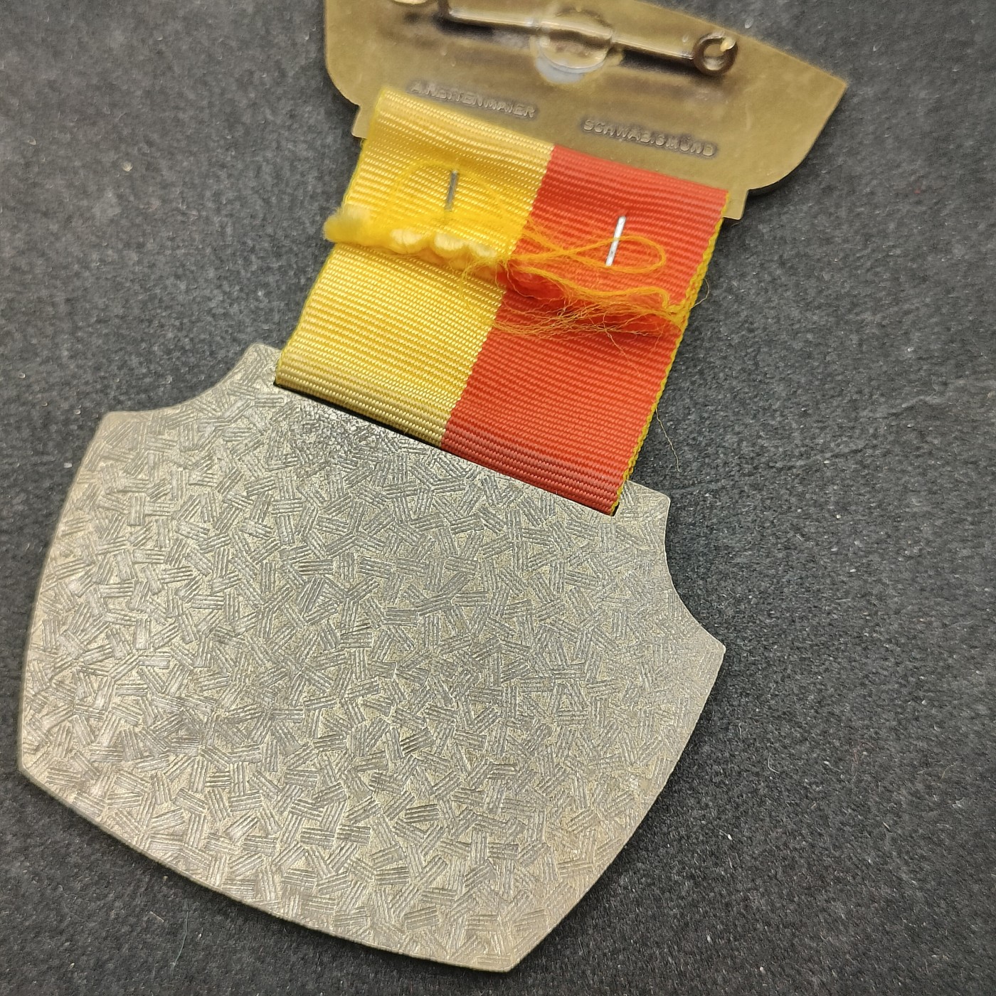 全场0元起拍 第118期 咸鱼国勋章拍卖专场 12月20日（周三）下午6：00开始 西德纪念章