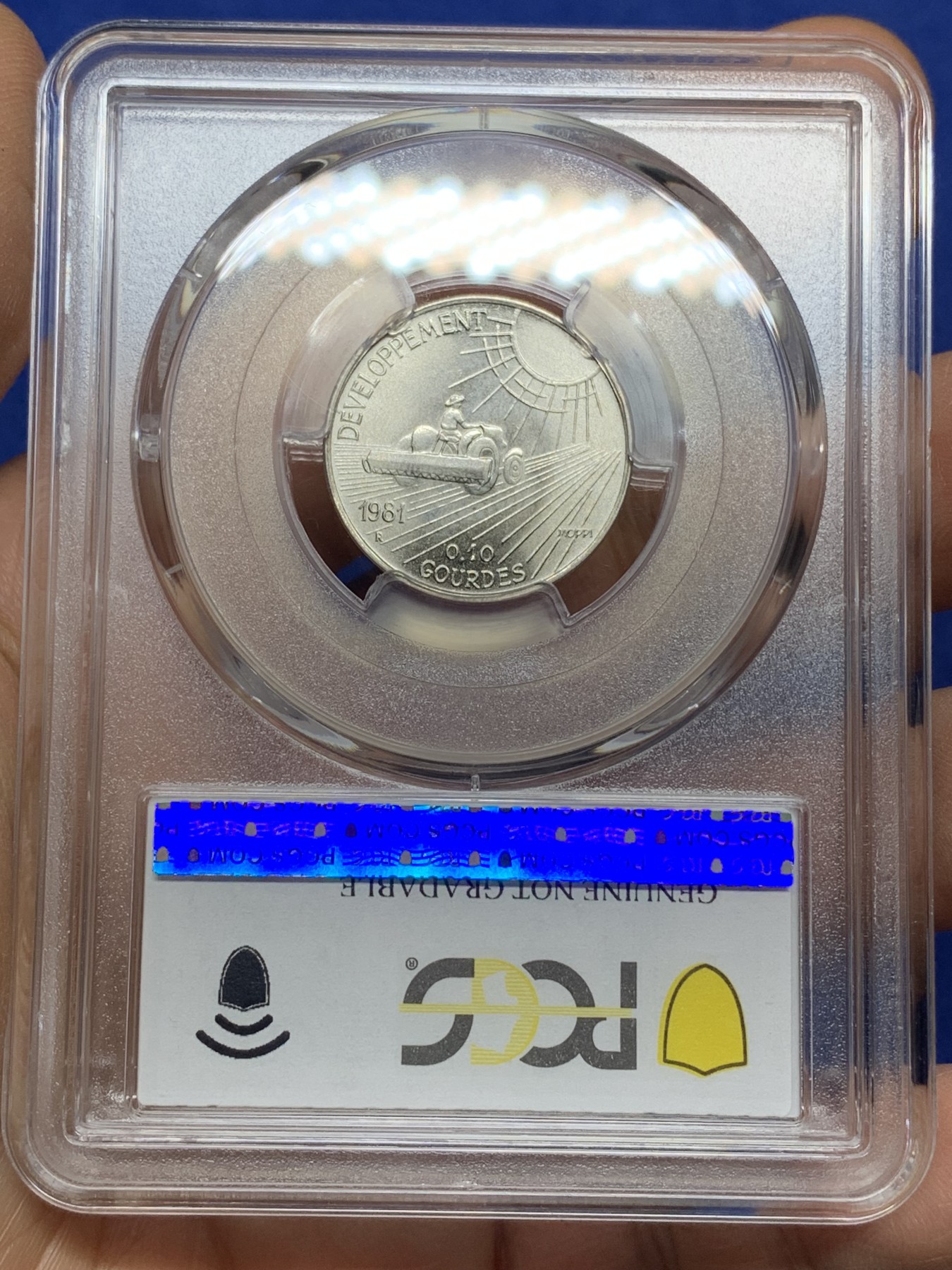 《竞宝斋》第225场-周日，周一，周二 3场 (全场包邮) 4枚一组 PCGS 清年份unc-ms 海地前总统、独裁者 让-克洛德·杜瓦利埃 1981年fao套币