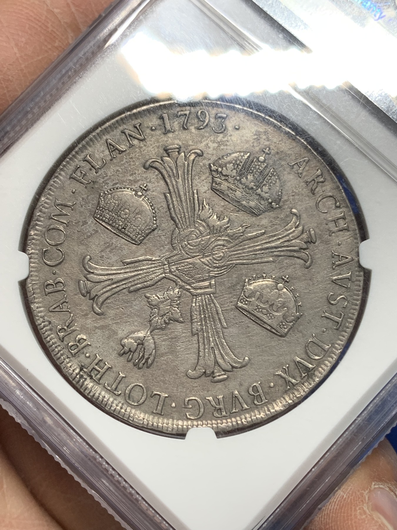 《竞宝斋》第225场-周日，周一，周二 3场 (全场包邮) NGC AUD 弗朗茨二世，米兰版，脸部丰满，比后期发型的要好看很多。拿破仑称帝前米兰臣服于哈布斯堡，故发型银币正面人物采用弗朗茨二世。虽无分，但值得收藏！