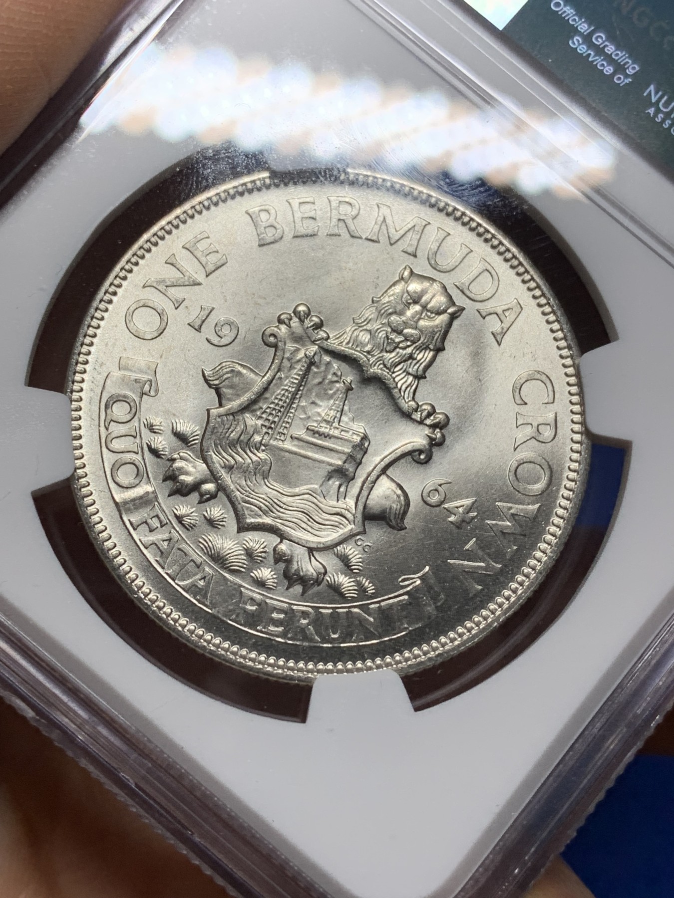 《竞宝斋》第225场-周日，周一，周二 3场 (全场包邮) NGC MS66英属百慕大群岛1964年伊丽莎白二世1克朗大银币 原装卷拆高分 收藏级