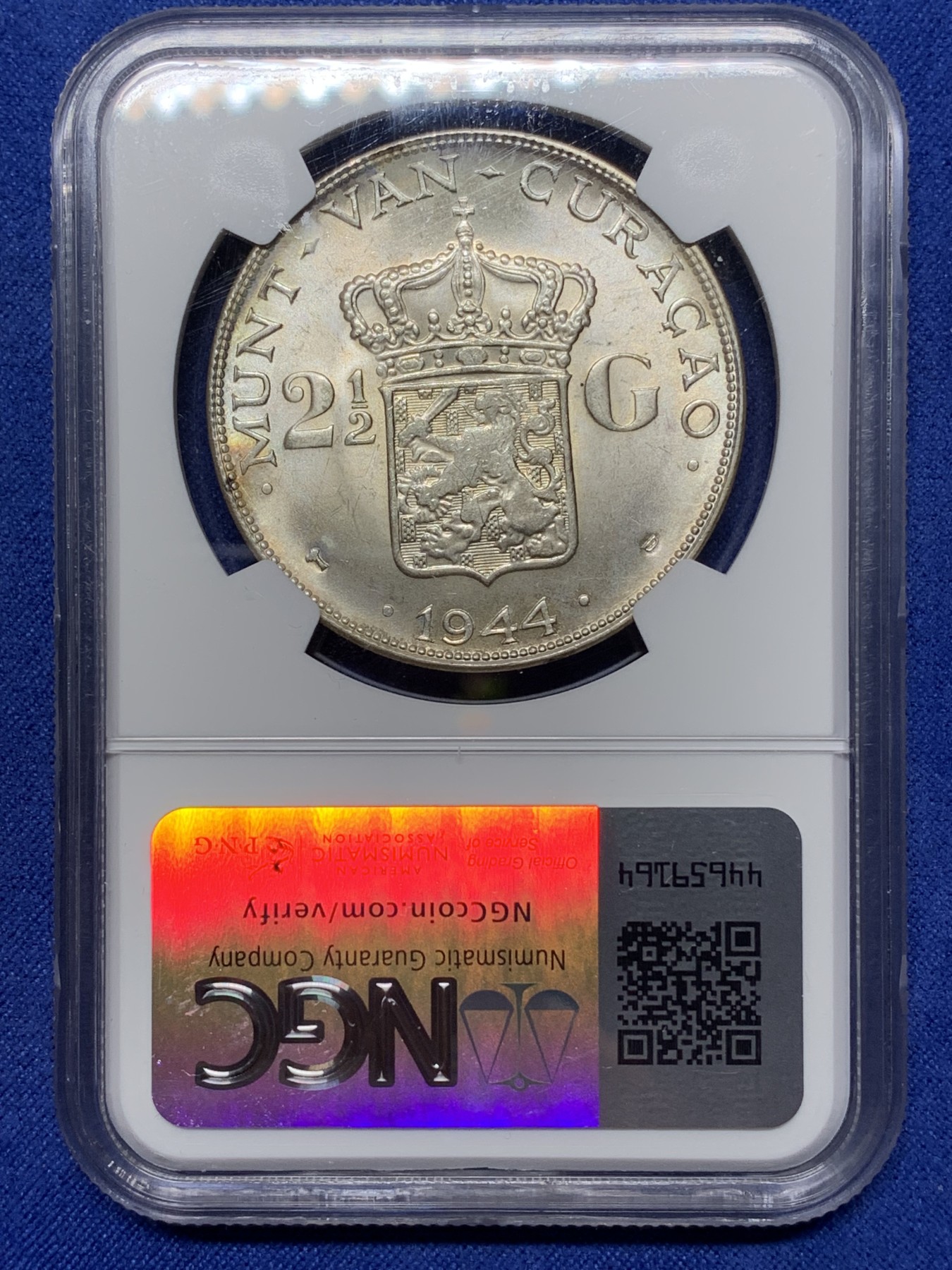 《竞宝斋》第225场-周日，周一，周二 3场 (全场包邮) NGC MS64 荷属库拉索1944年女王威廉明娜2.5盾银币，廉价64的近代品种不多了