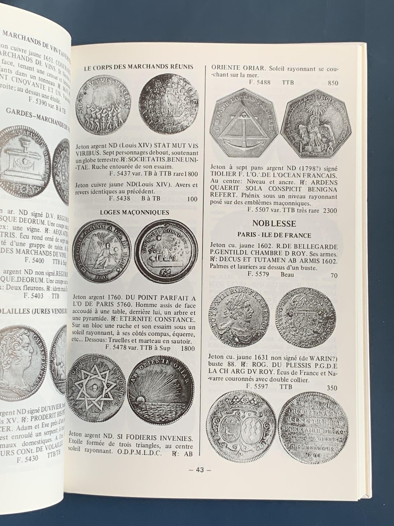 《竞宝斋》第225场-周日，周一，周二 3场 (全场包邮) （硬壳精装本）1986法国八角代币目录 详尽阐述特征与定价 绝版书籍非常有参考和收藏价值 未使用品