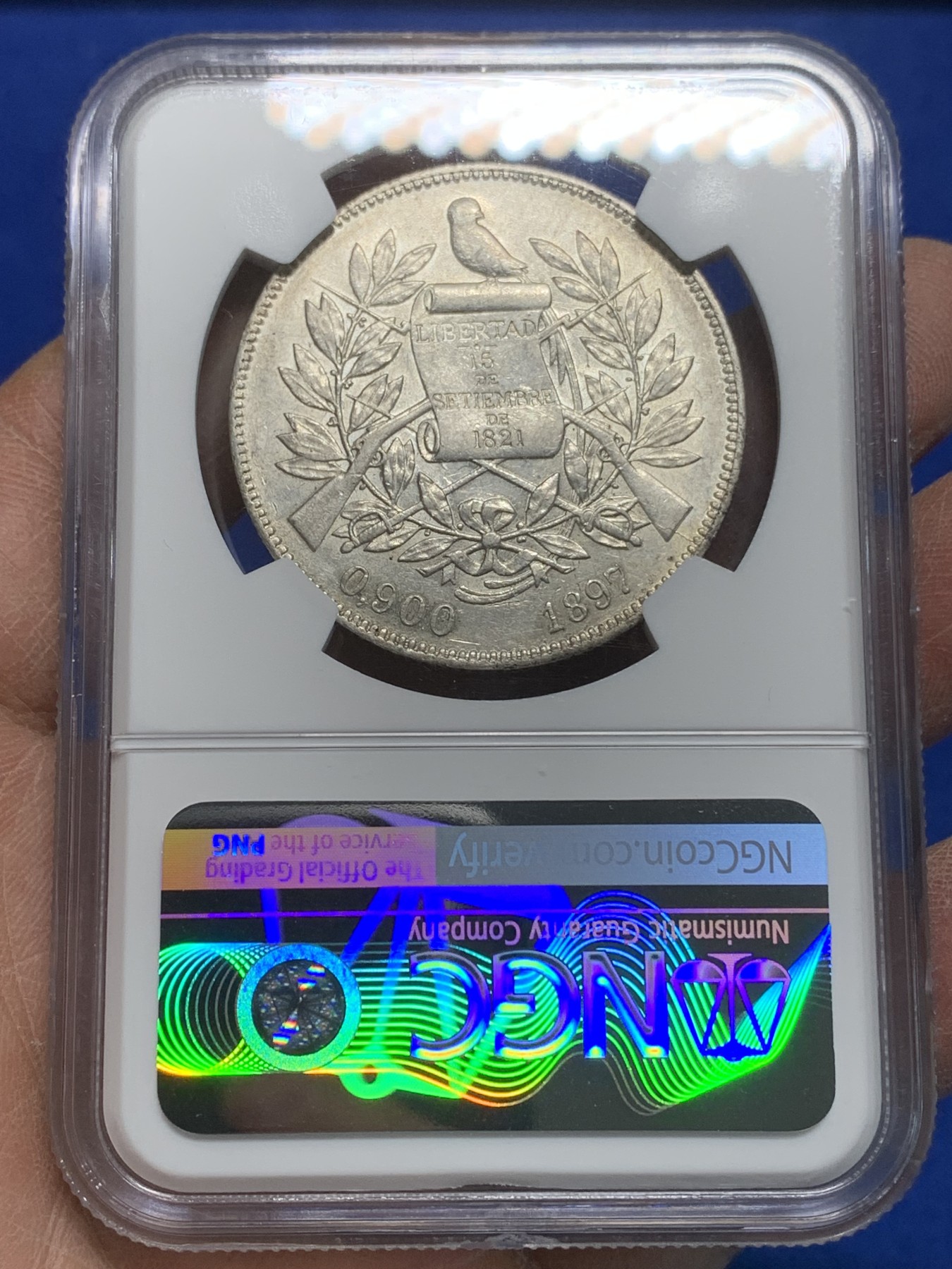 《竞宝斋》第225场-周日，周一，周二 3场 (全场包邮) NGC-AU58 危地马拉1897年1比索大银币 少见年份