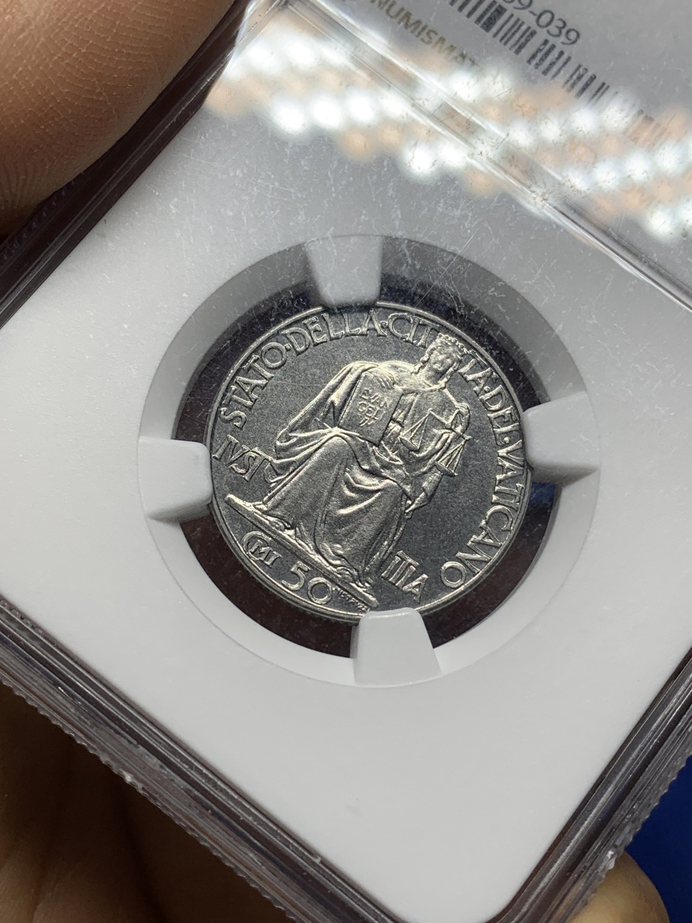 《竞宝斋》第225场-周日，周一，周二 3场 (全场包邮) NGC MS65 梵蒂冈1942年50分，高分好品