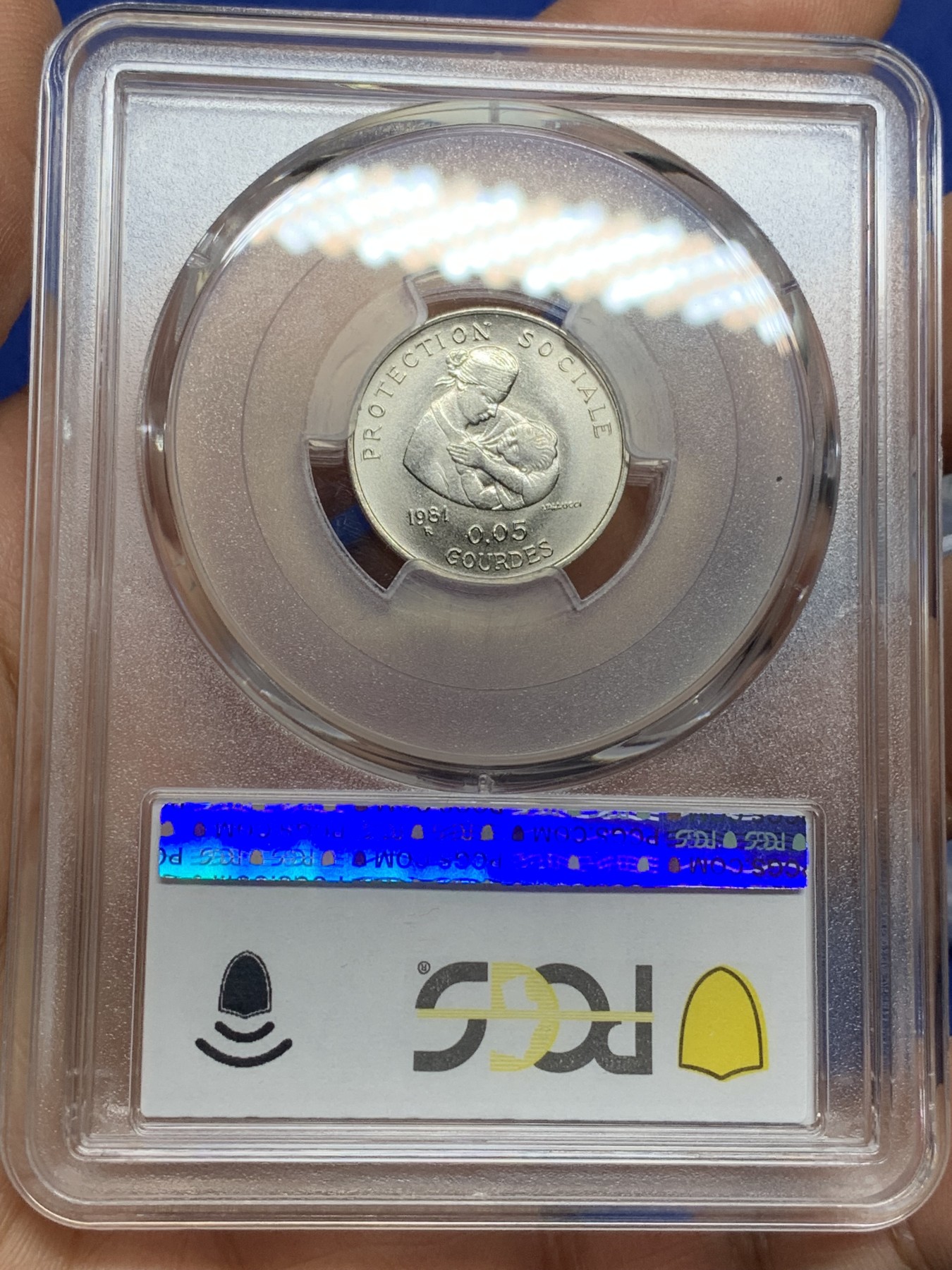 《竞宝斋》第225场-周日，周一，周二 3场 (全场包邮) 4枚一组 PCGS 清年份unc-ms 海地前总统、独裁者 让-克洛德·杜瓦利埃 1981年fao套币