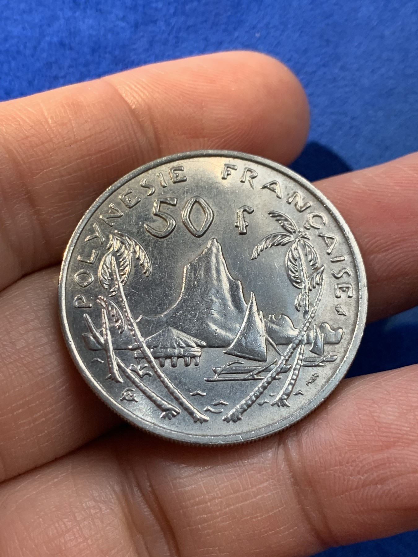 《竞宝斋》第225场-周日，周一，周二 3场 (全场包邮) 1967年法属波利尼西亚50法郎镍币，光好