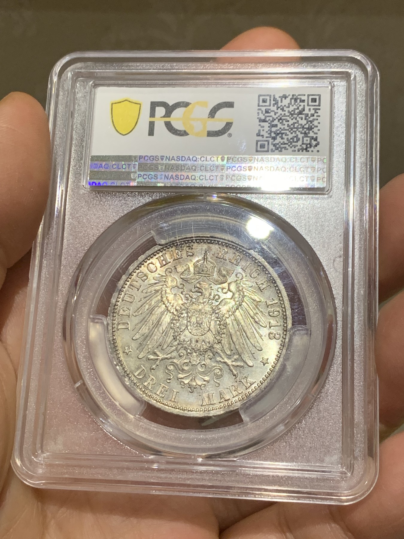 《竞宝斋》第225场-周日，周一，周二 3场 (全场包邮) PCGS-MS65 德意志帝国普鲁士王国1913年威廉二世军装3马克银币，好彩，高分好状态。