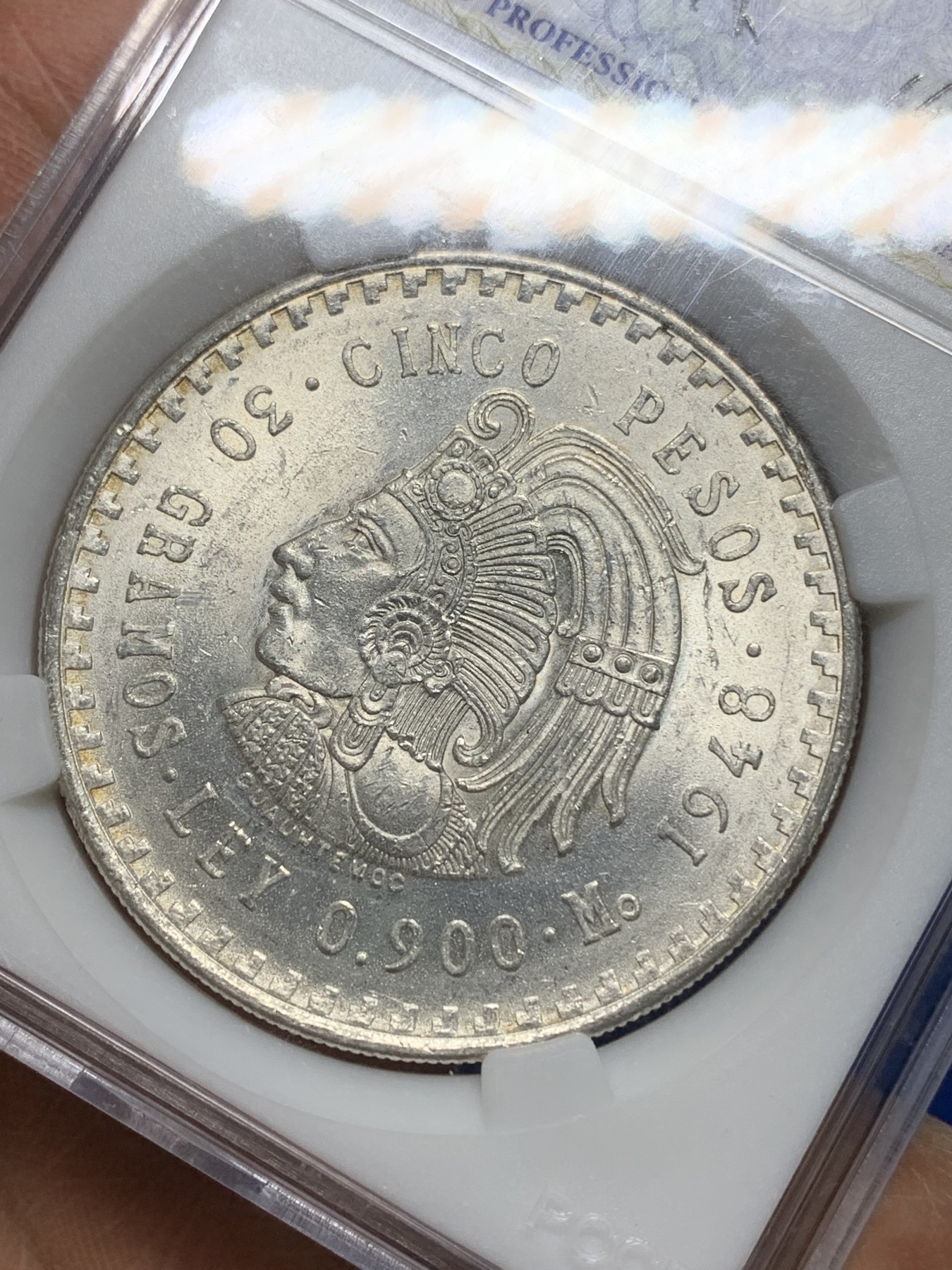 《竞宝斋》第225场-周日，周一，周二 3场 (全场包邮) 1948年墨西哥5比索大银币，经典印第安头像！车轮原光。