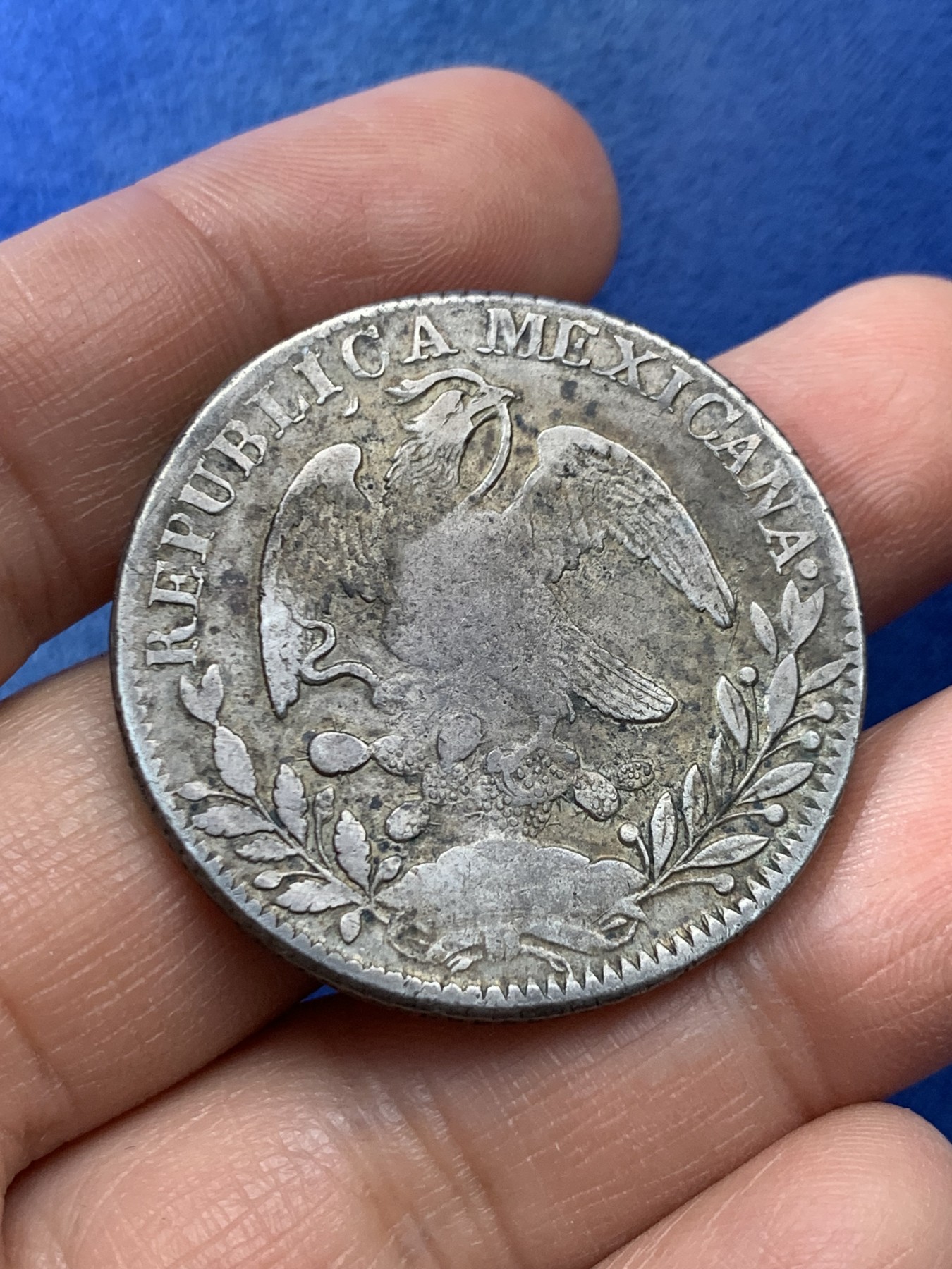 《竞宝斋》第225场-周日，周一，周二 3场 (全场包邮) 墨西哥1836年早期鹰洋 原味好状态