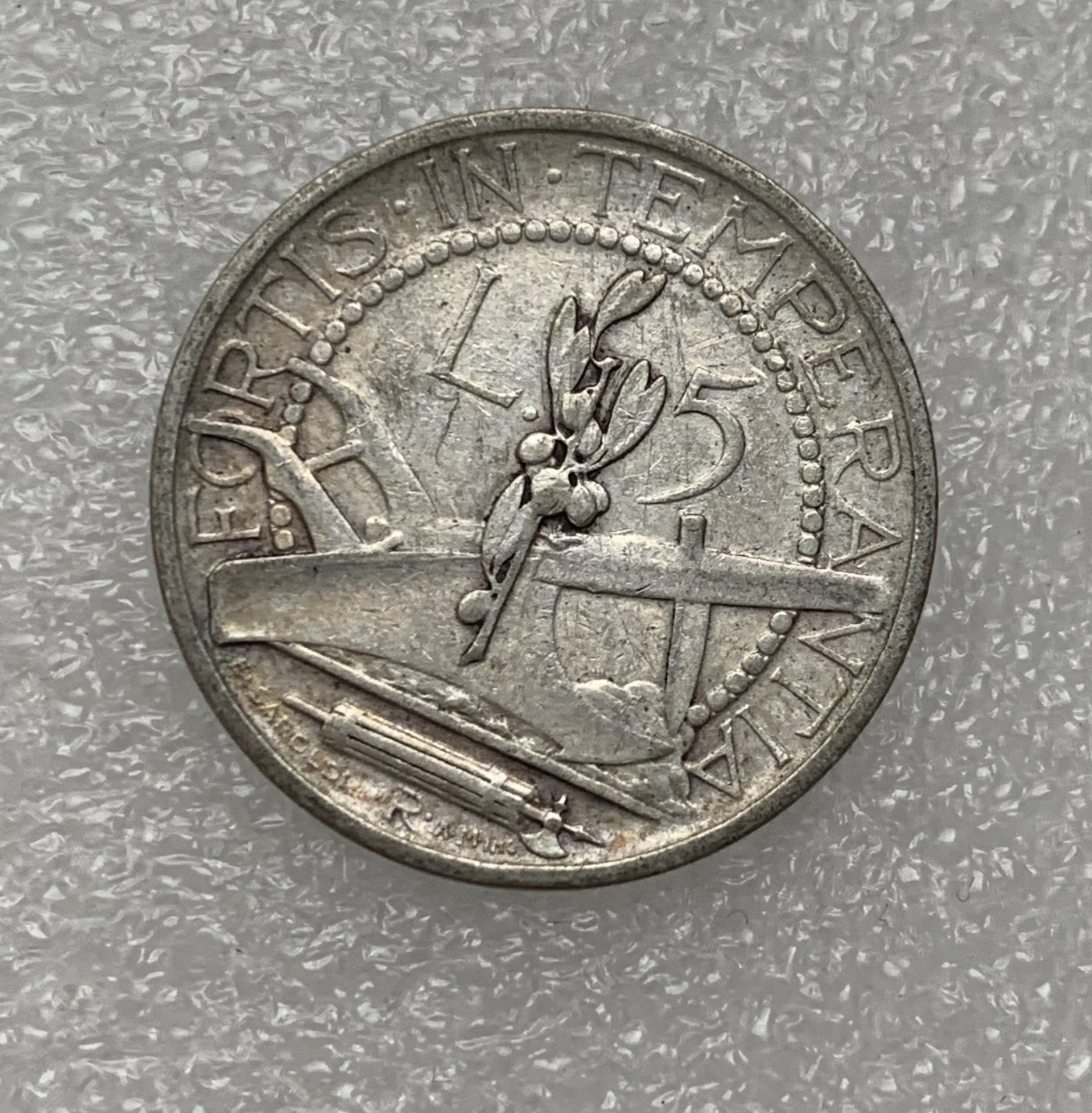 瓶子🏺第122期拍卖会  圣马力诺1935年女神5里拉少女银币