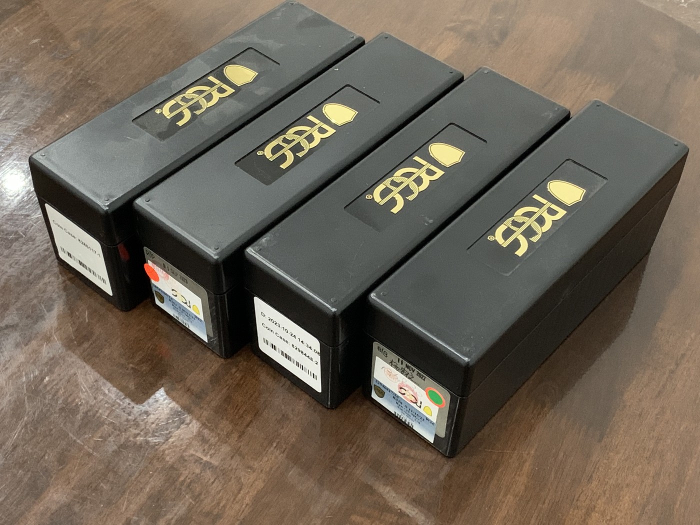 《竞宝斋》第225场-周日，周一，周二 3场 (全场包邮) PCGS原装评级币的收纳盒子 一个可放20枚币 四个一组 收藏必备