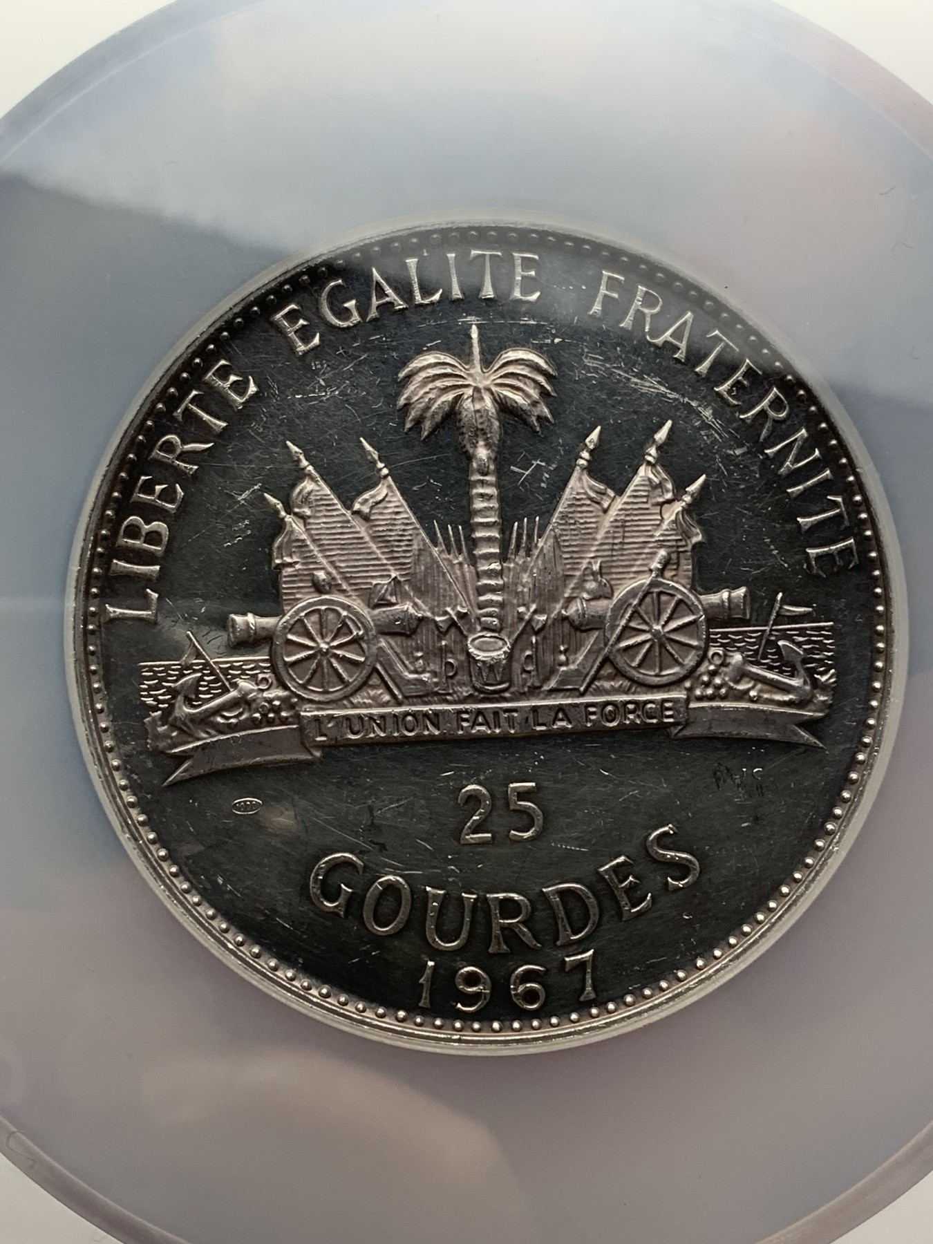 《竞宝斋》第225场-周日，周一，周二 3场 (全场包邮) NGC PROOF  海地 1967年 十周年革命纪念25G精制大银币 118克纯银 加厚大盒装