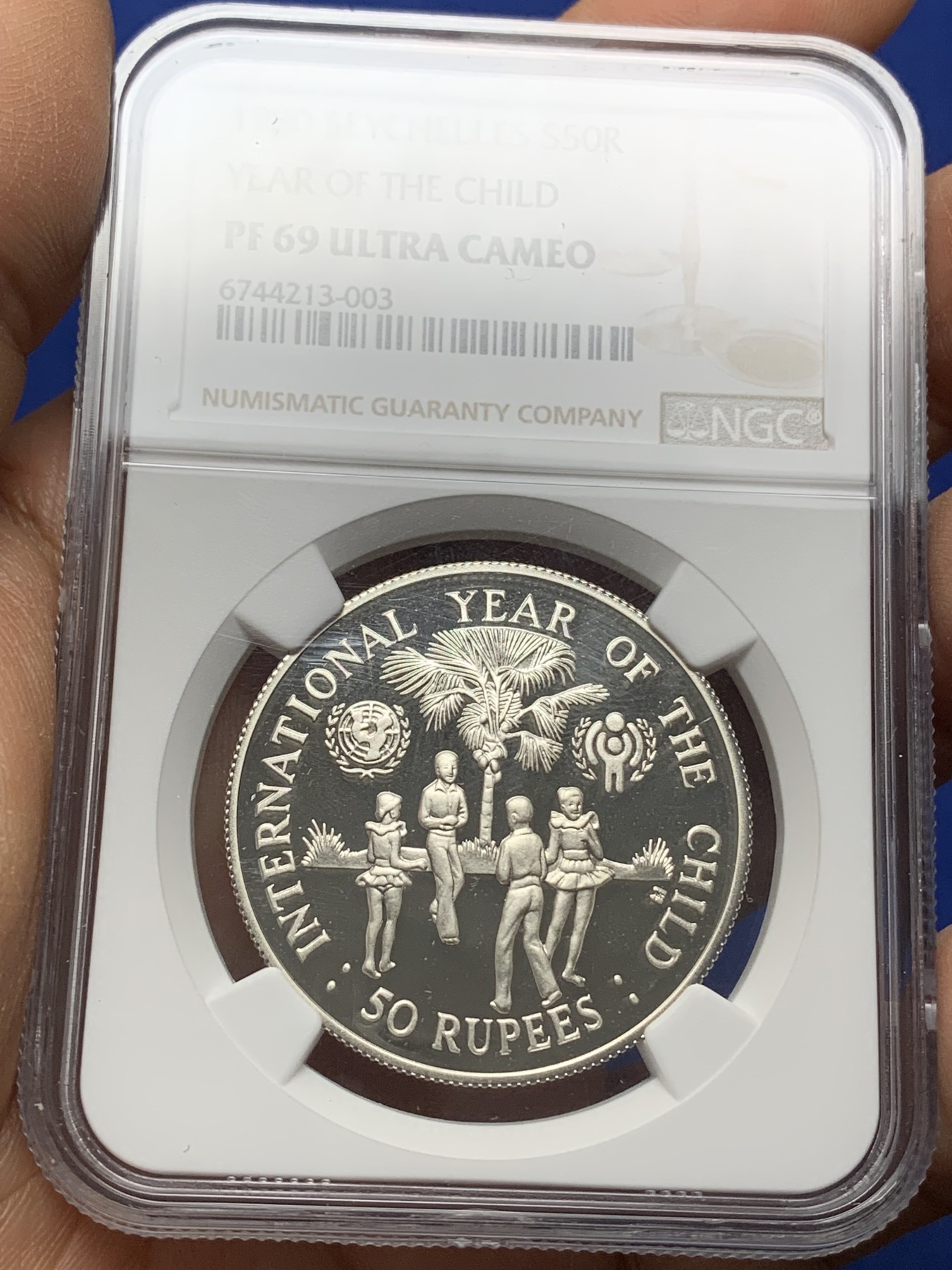 《竞宝斋》第225场-周日，周一，周二 3场 (全场包邮) NGC PF69UC 塞舌尔1980儿童年银币