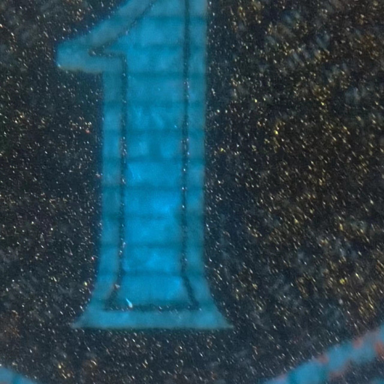 一线荧光币第345期拍场 爱藏评级8001DQ8655金满堂背红，双面金沙，难寻稀少好货，实物非常漂亮，DQ86556392，全程无四七，评级币单张，数量有限，喜欢的朋友一定不要错过