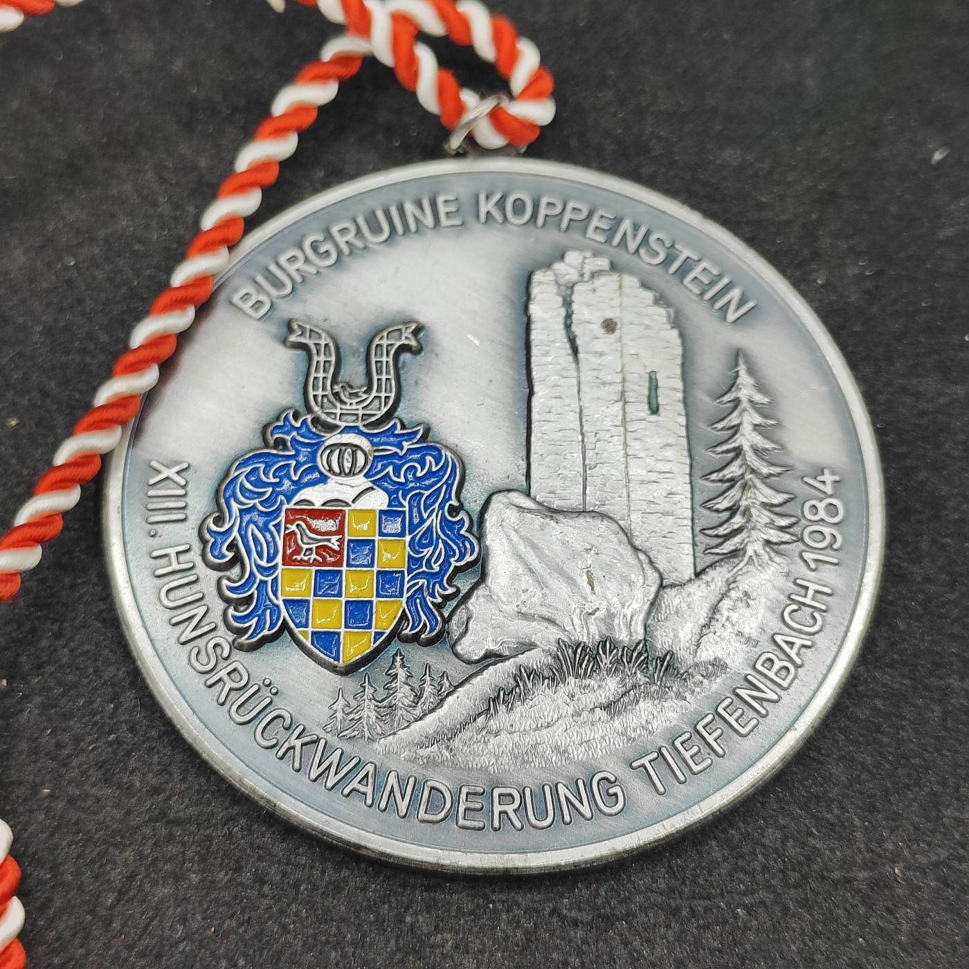 全场0元起拍 第118期 咸鱼国勋章拍卖专场 12月20日（周三）下午6：00开始 西德纪念章