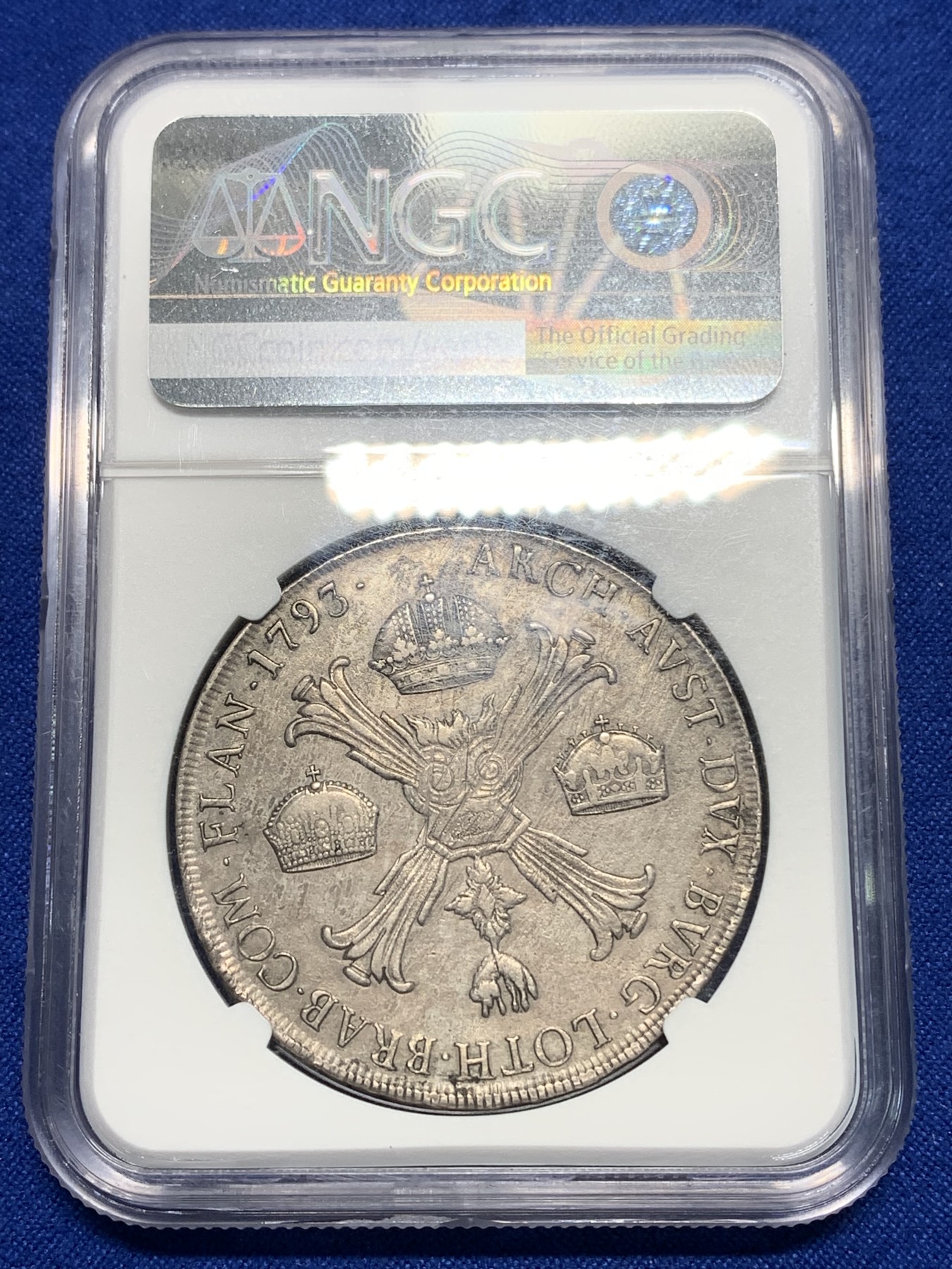 《竞宝斋》第225场-周日，周一，周二 3场 (全场包邮) NGC AUD 弗朗茨二世，米兰版，脸部丰满，比后期发型的要好看很多。拿破仑称帝前米兰臣服于哈布斯堡，故发型银币正面人物采用弗朗茨二世。虽无分，但值得收藏！