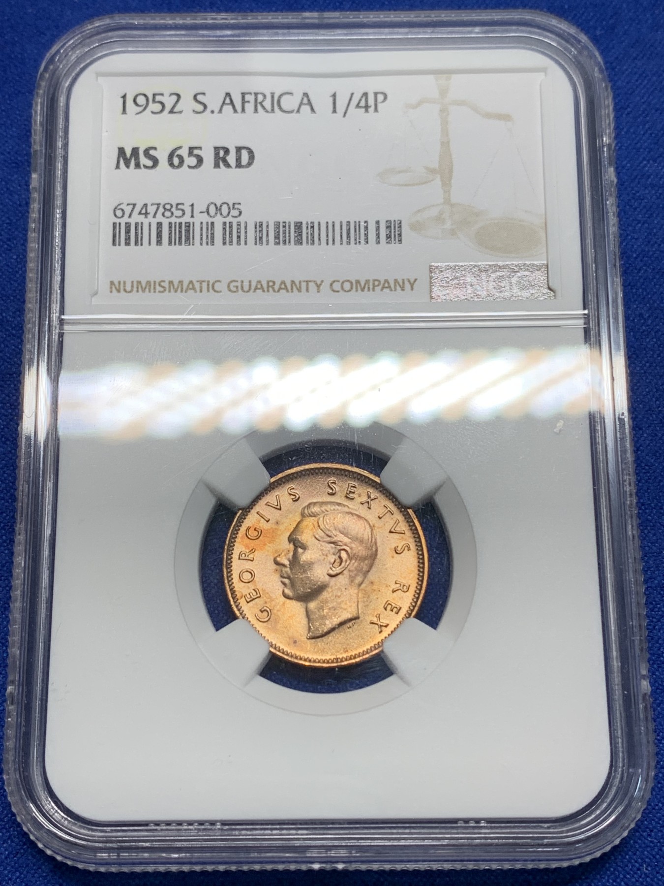 《竞宝斋》第225场-周日，周一，周二 3场 (全场包邮) NGC-MS65 乔六1952年英属南非1/4P铜币，光度好收藏一步到位