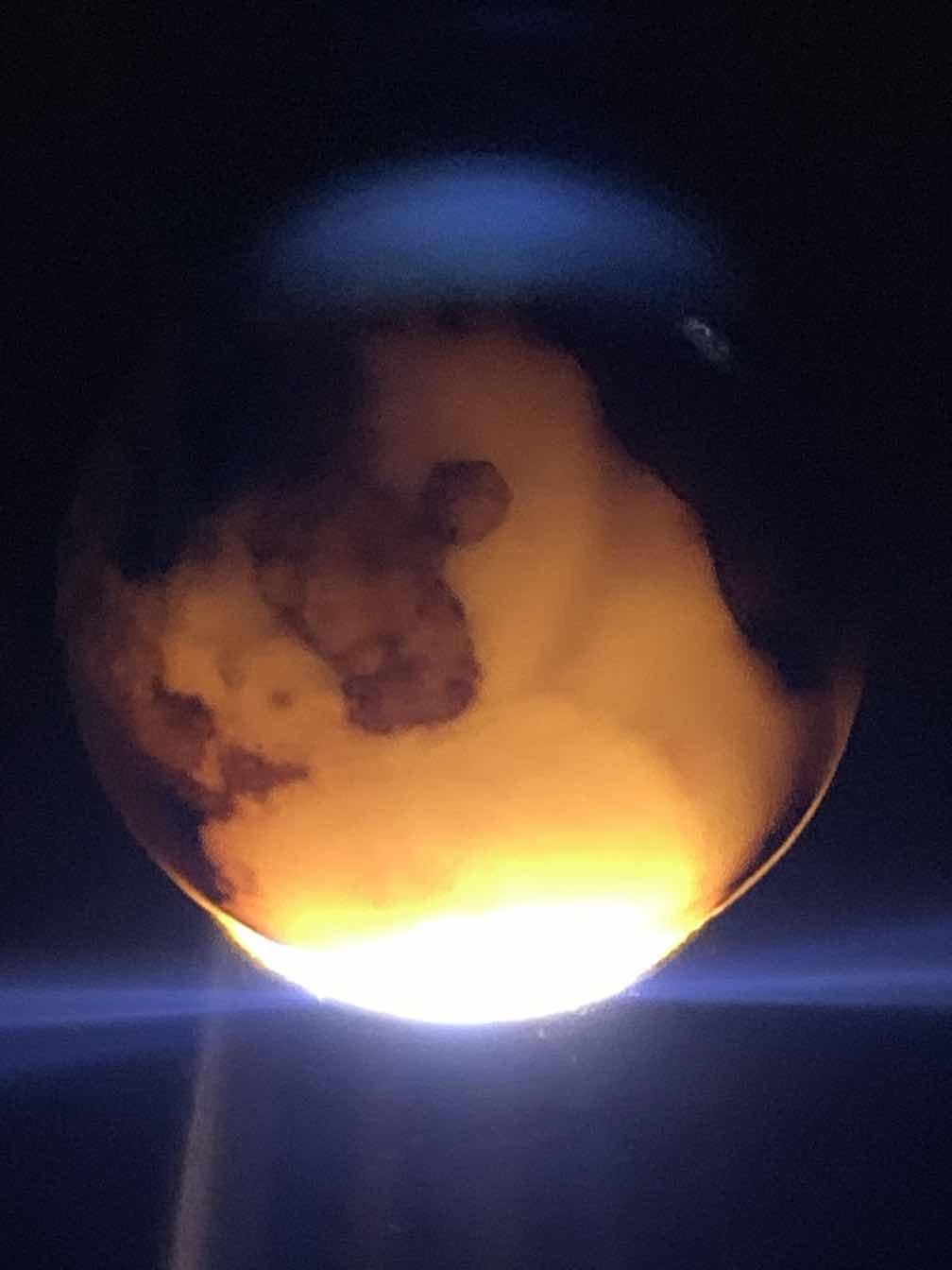 精美高玉化亚光原皮风化纹战国红玛瑙手工雕刻福字大圆珠一颗！