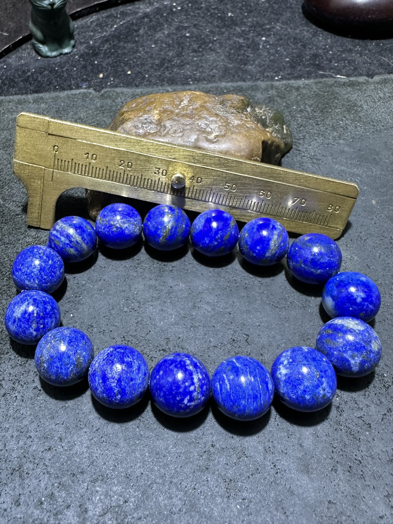 天然原矿阿富汗老矿青金石手串一条，