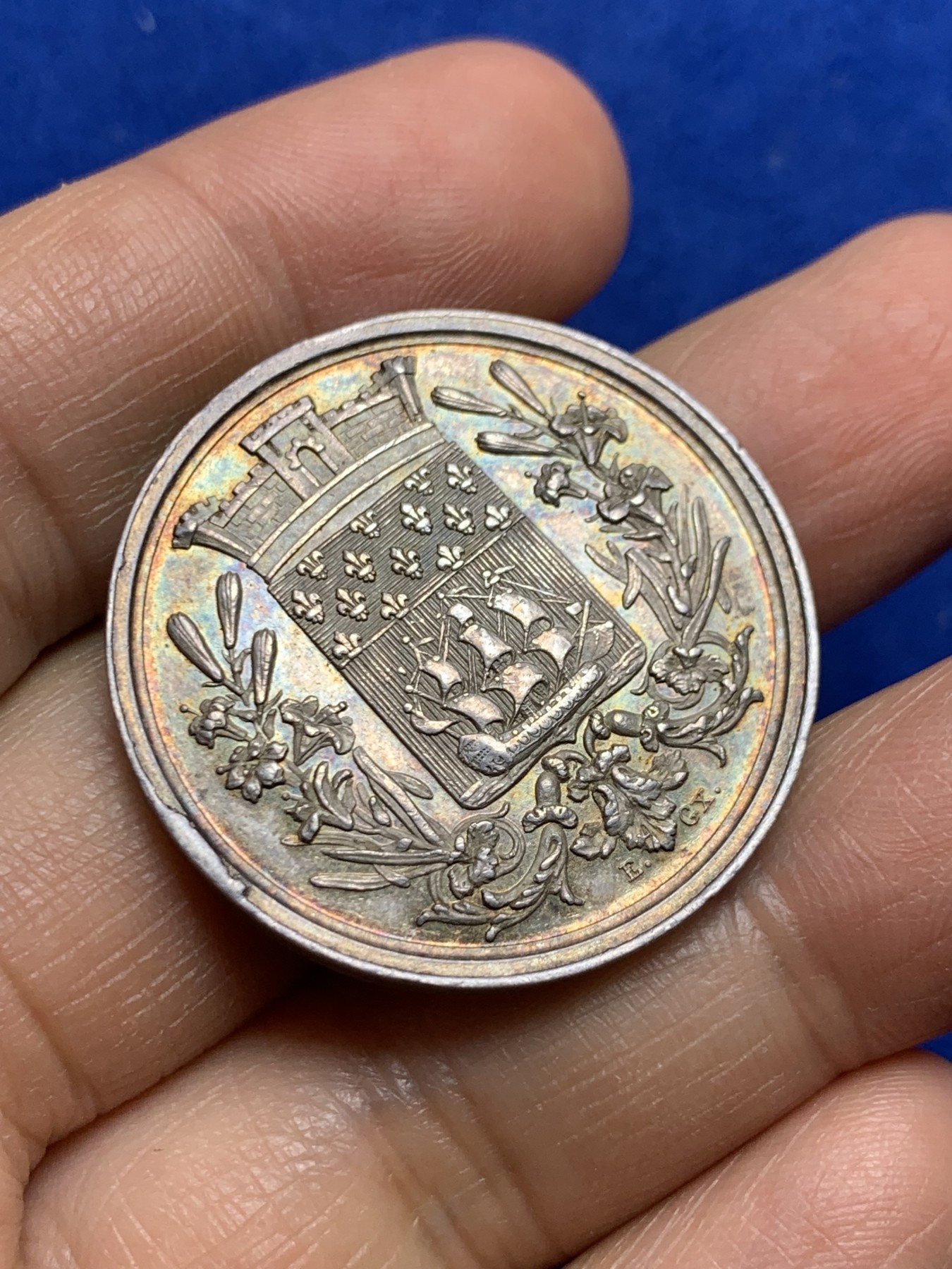 《竞宝斋》八角与章专场 第226场-周日，周一，周二 3场 (全场包邮) 法国巴黎市行政管理银质代币，13.97g，33.2mm，早期无边铭，黄油彩