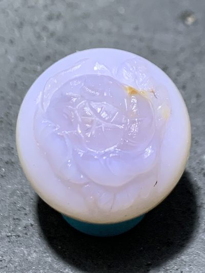 精美高玉化亚光海洋玉髓手工俏色巧雕牡丹随形2.0随形圆珠一个！ - 精美高玉化亚光海洋玉髓手工俏色巧雕牡丹随形2.0随形圆珠一个！