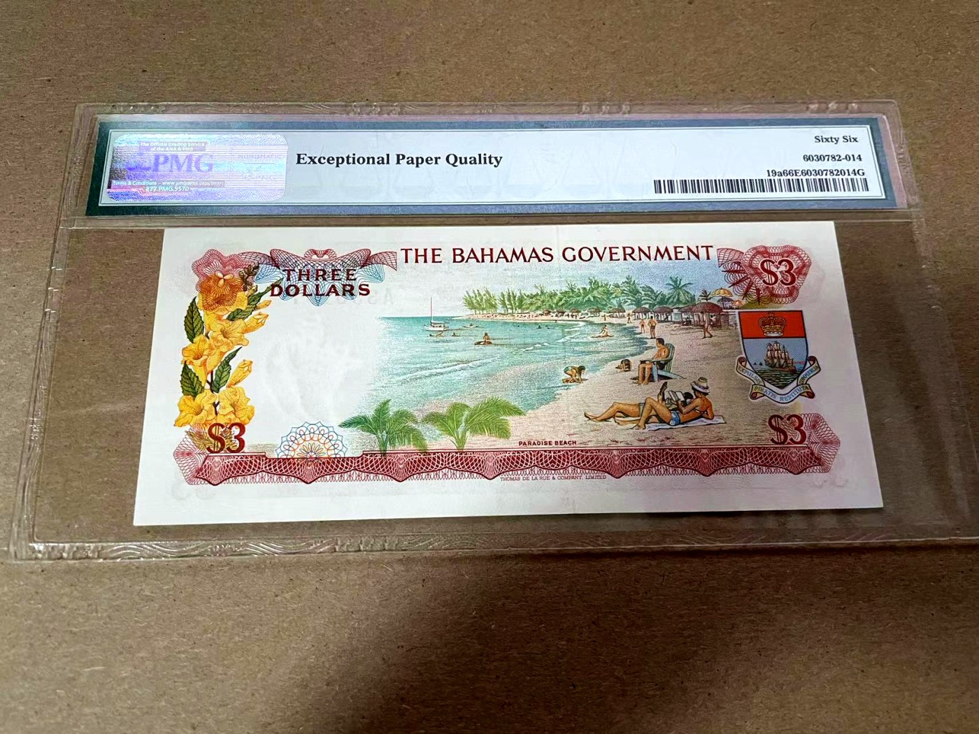 【Blue Auction】✨世界纸币精拍第408期【精】 【初版 A冠】巴哈马 1965年3元 彩背 女王 PMG66EPQ 老壳子