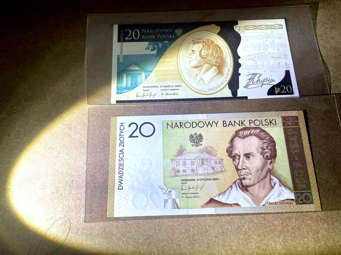 【Blue Auction】✨世界纸币精拍第408期【精】 【一组2张】波兰 2009年20兹罗提 纪念钞 全新UNC