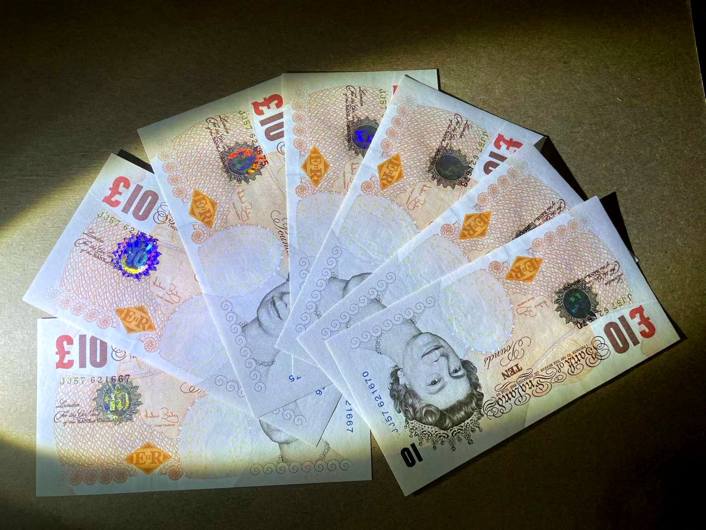 【Blue Auction】✨世界纸币精拍第408期【精】 【一组7张】英国 2000年10镑 达尔文 全新UNC