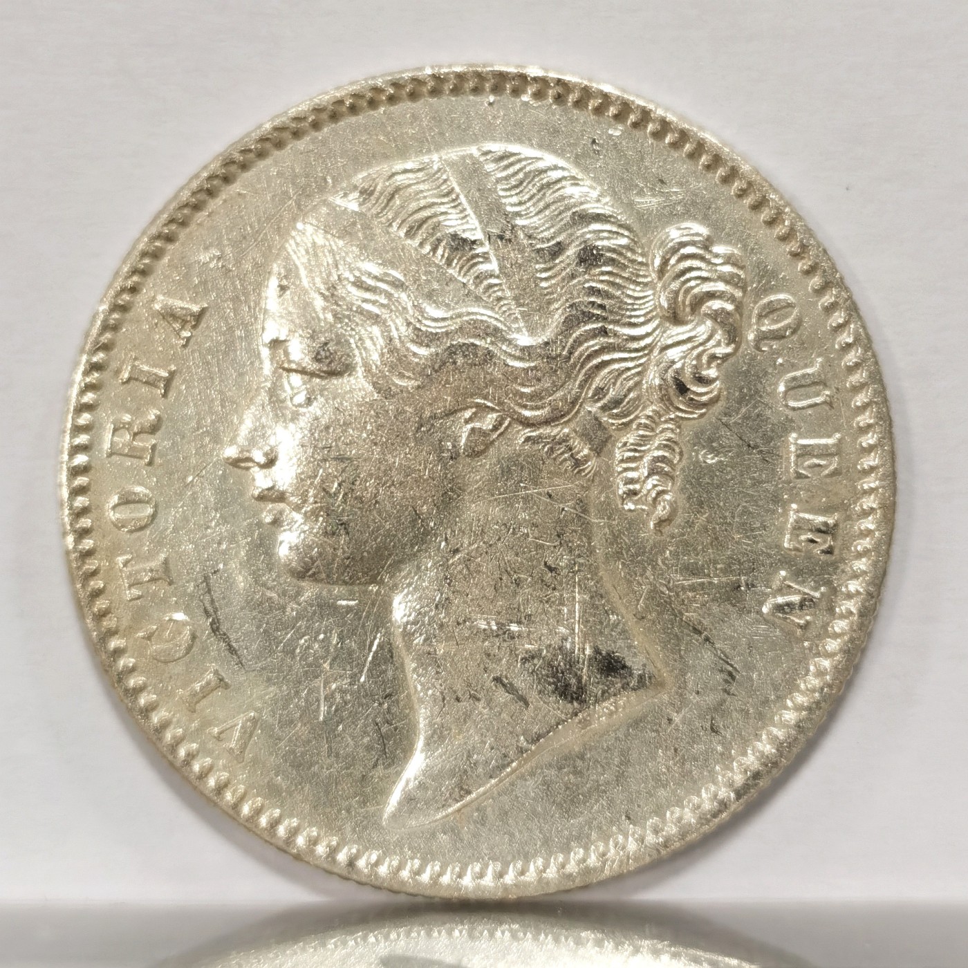 博洋堂世界钱币拍卖第057期（全场包邮） 英属东印度公司1840年B&C版维多利亚1卢比银币，双辫版1