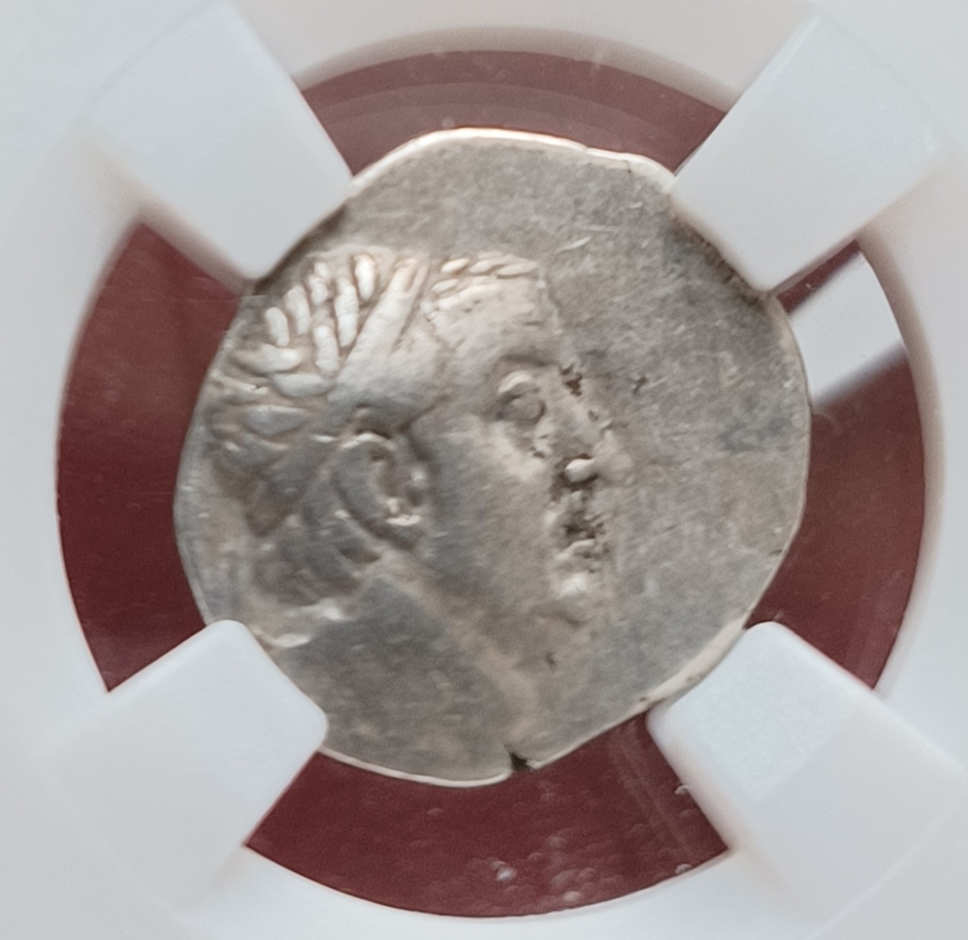 瓶子🏺第122期拍卖会 古希腊-卡帕多西亚王国阿里奥巴赞尼斯一世银币 公元前96-前62年 背面雅典娜手托胜利女神