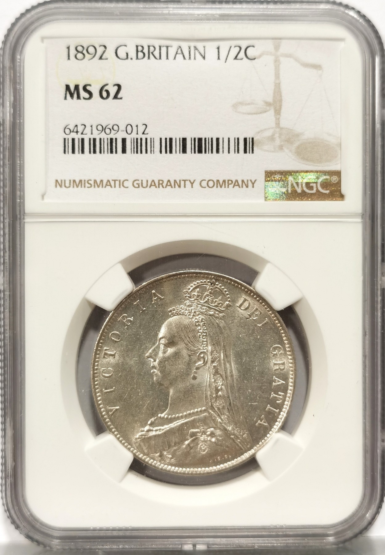 博洋堂世界钱币拍卖第057期（全场包邮） NGC MS62 英国1892年维多利亚高冠1/2克朗银币，小特年发行量少