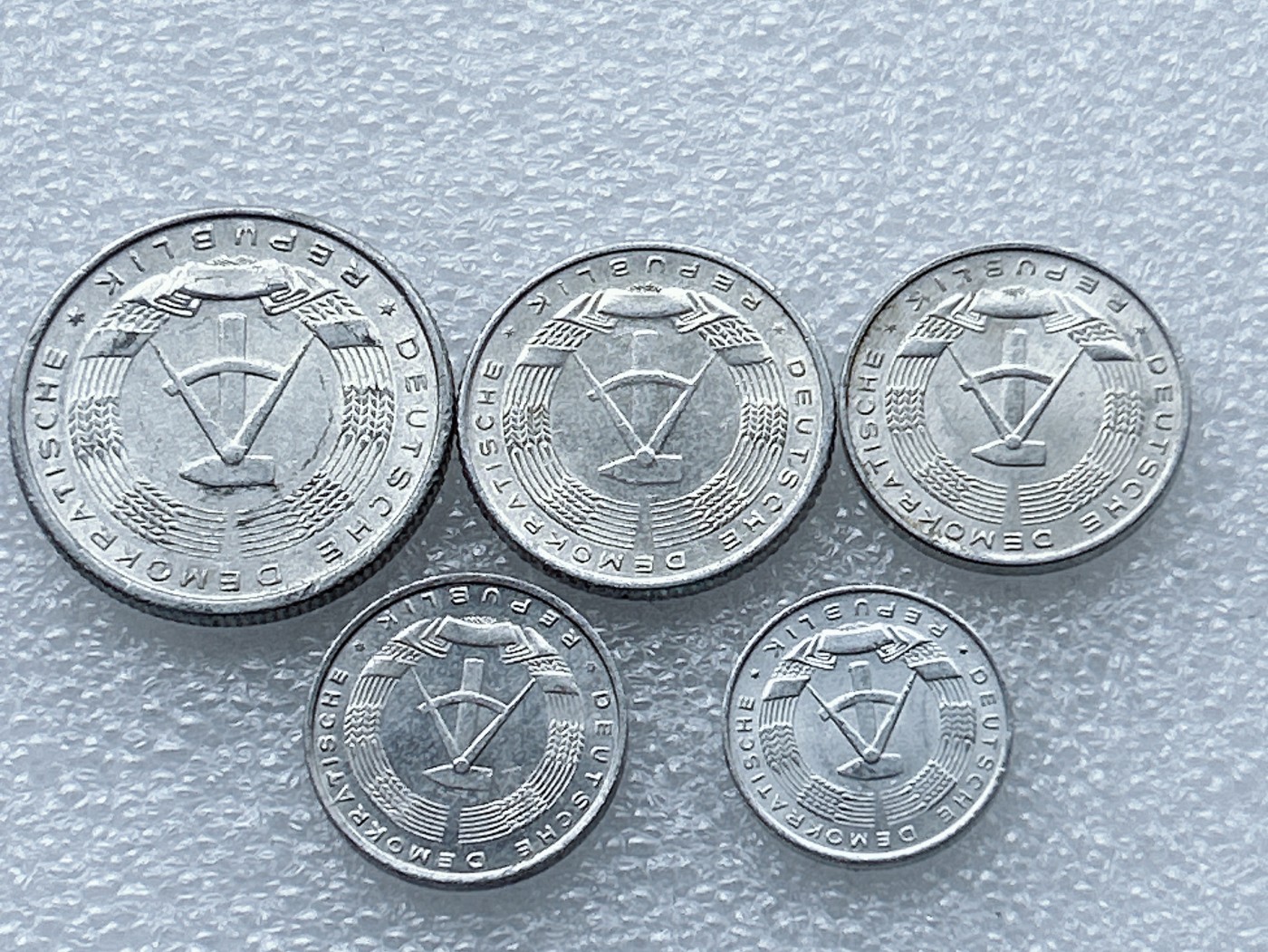 全场一元起拍 世界钱币散币、银币专场 第48期 东德（民主德国）5枚套铝币