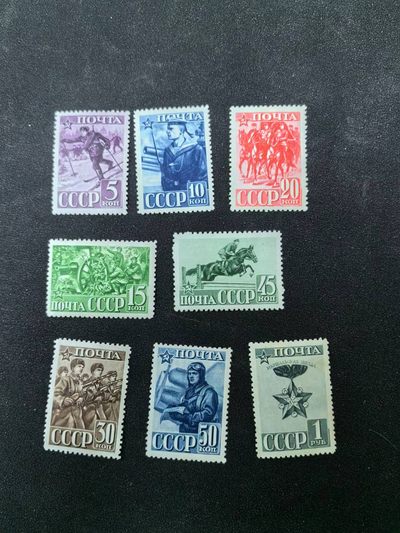 盛世勋华——号角文化勋章邮票专场拍卖第157期 - 苏联1941年发行 8全新票 红军建军23周年 元帅星 市场价参见图2