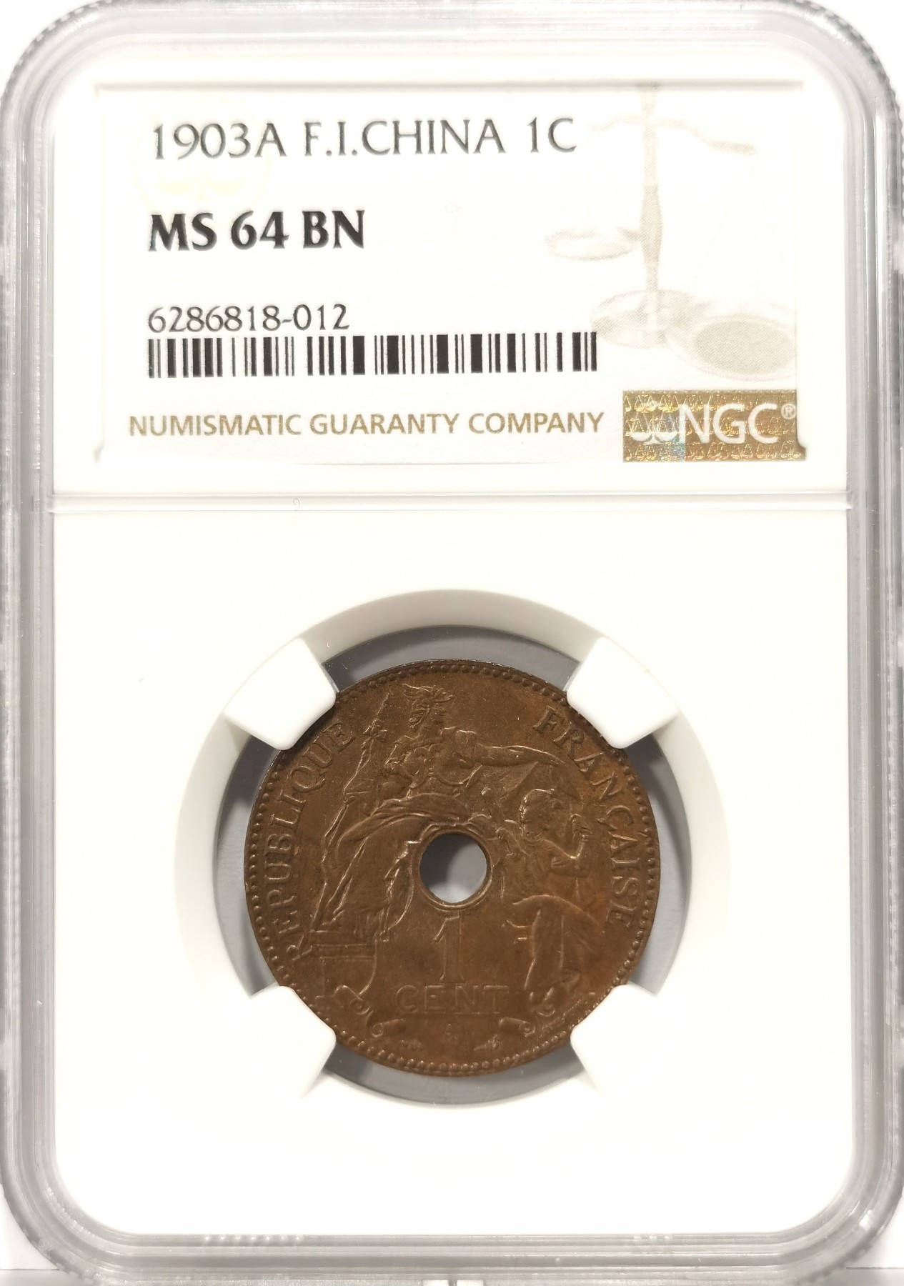 博洋堂世界钱币拍卖第057期（全场包邮） NGC MS64BN 法属印支1903年百分之一中孔铜币，高分收藏级