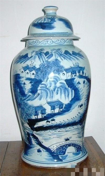 青花山水大罐/全品，高47CM，罐内有鸡爪纹。 - 青花山水大罐/全品，高47CM，罐内有鸡爪纹。