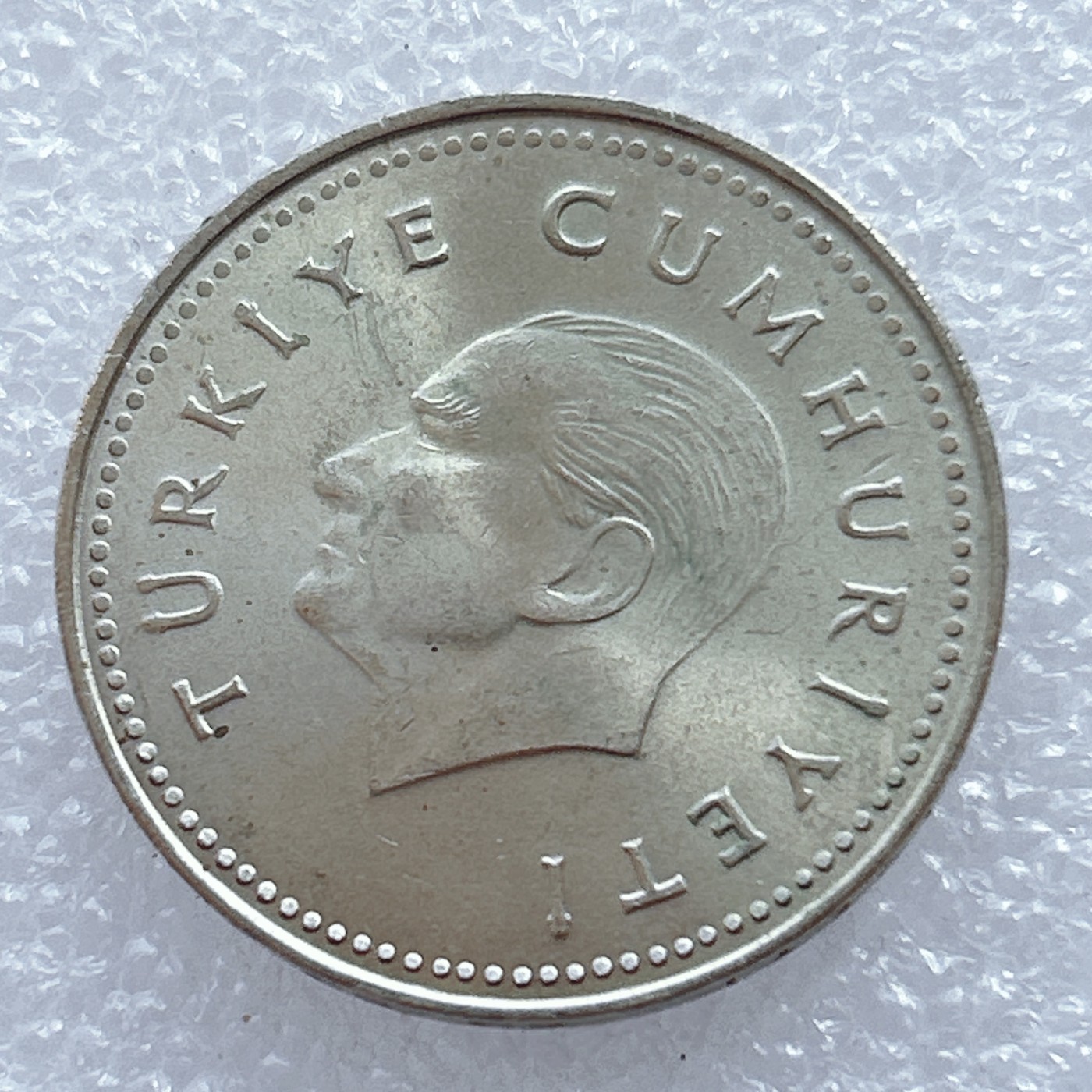 海外回流1元起拍小铺 各国钱币散币场 第2期 土耳其1992年2500里拉铜镍币，国父凯末尔 原光品