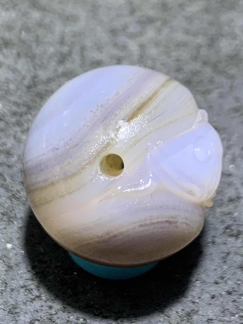 精美高玉化亚光天眼纹海洋玉髓手工俏色巧雕龙鱼随形圆珠一个！
