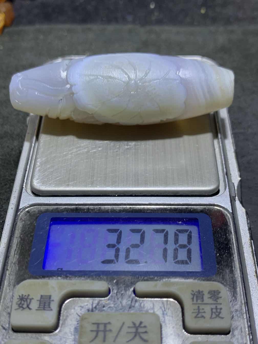 精美高玉化马达加斯加海洋玉髓手工俏色巧雕荷塘月色意境吊坠（把件）一个！