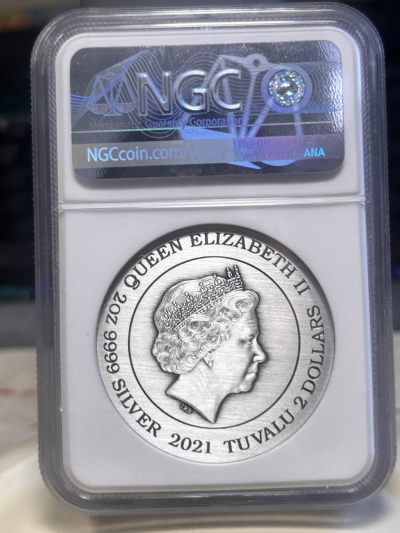 【海寧潮A】图瓦卢2021年双龙鲤鱼太极图2盎司彩色仿古银币NGC-MS70首期蓝标，无盒证书，裸币价1550元