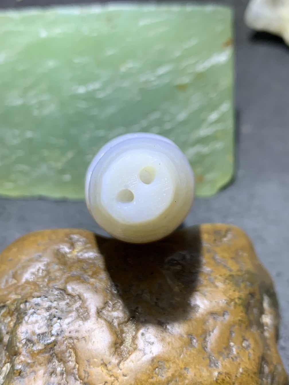 精美高玉化马达加斯加海洋玉髓手工俏色巧雕荷塘月色意境吊坠（把件）一个！