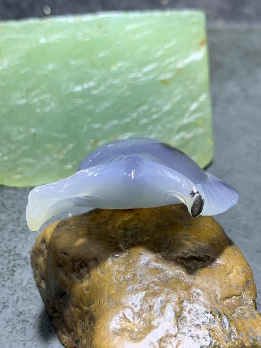精美亚光高玉化糖心料巴西玛瑙手工雕刻富贵有余吊坠（把件）一个