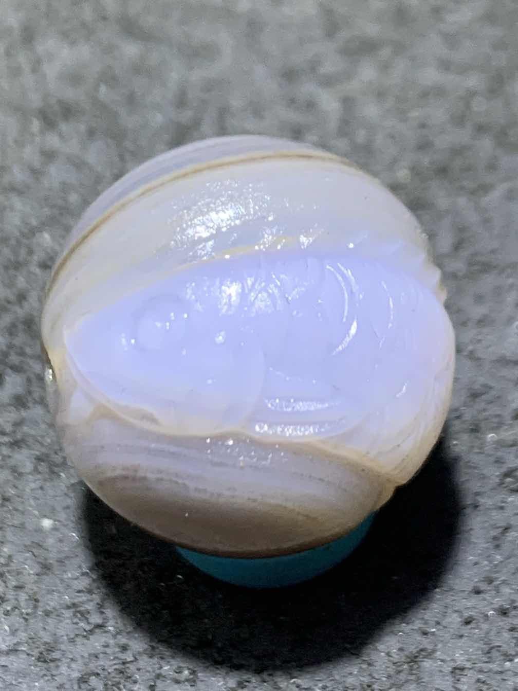 精美高玉化亚光天眼纹海洋玉髓手工俏色巧雕龙鱼随形圆珠一个！