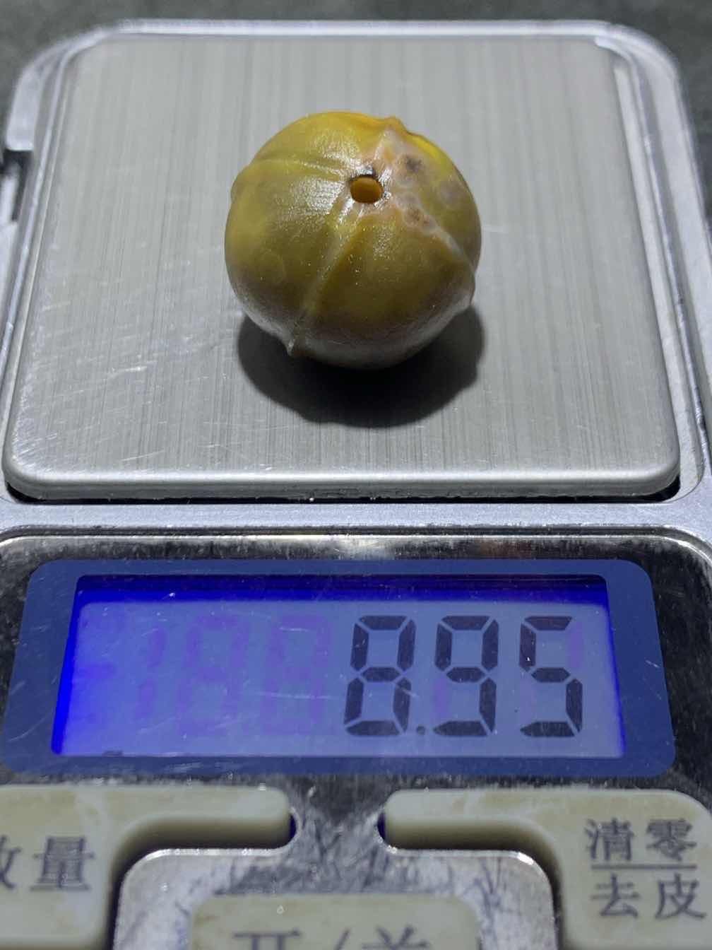 精美亚光高玉化战国红玛瑙手工雕刻四棱瓜珠一颗！，