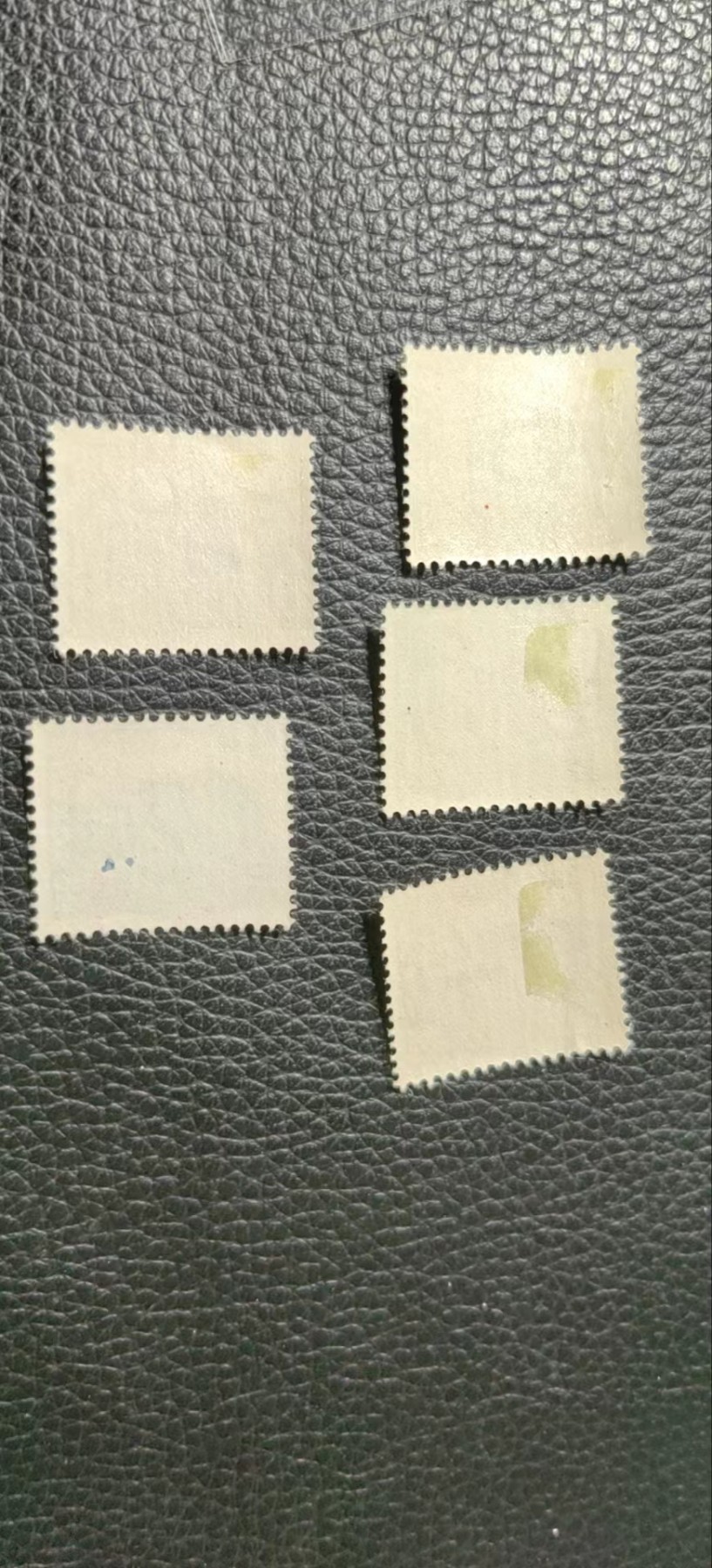 洪涛臻品批发群 精选邮票限时拍卖第五百零九期  香港邮票，喜欢不要错过，注意捡漏