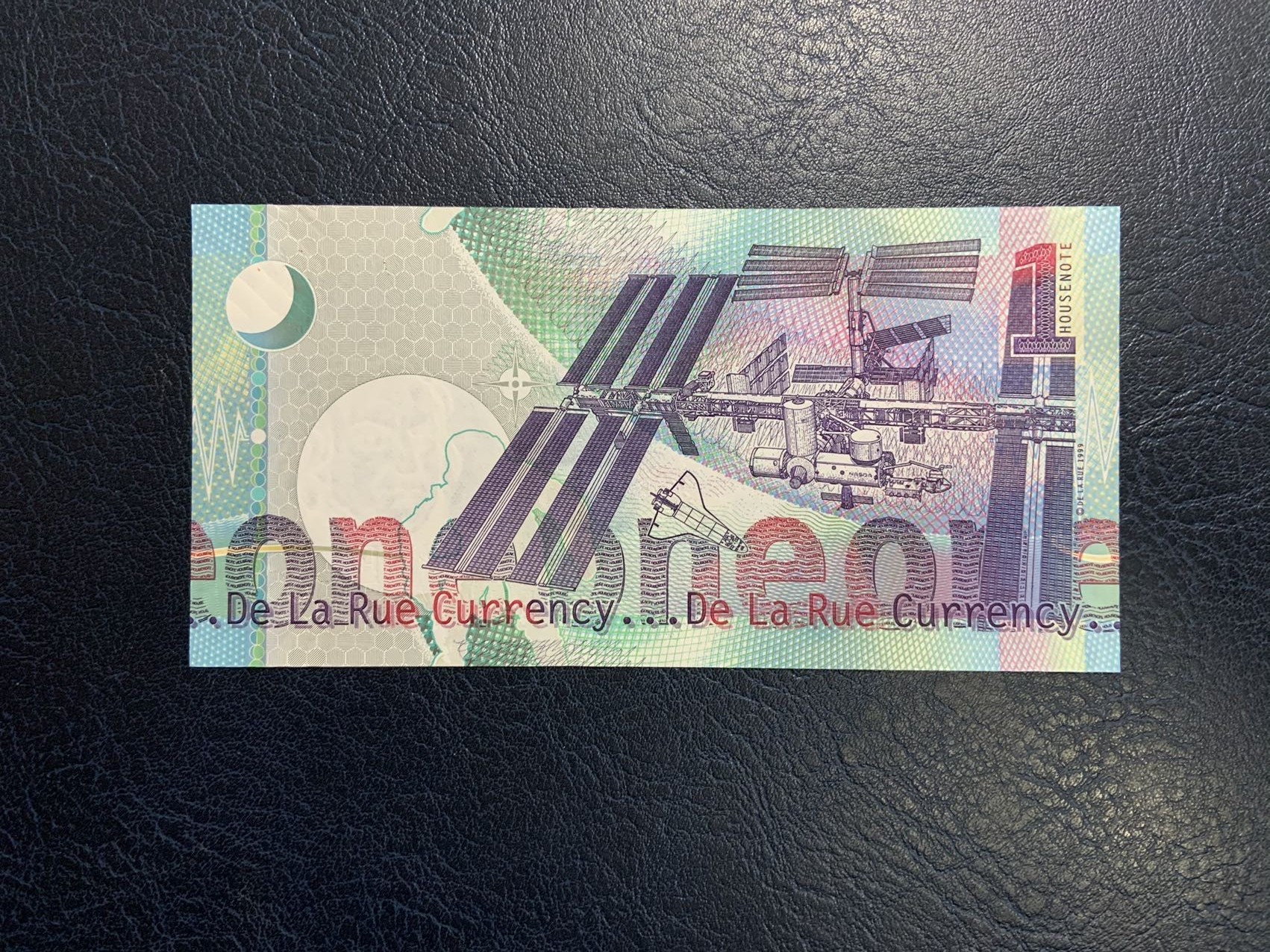 收藏联盟Quantum Auction 第313期拍卖  英国德纳罗公司1997年牛顿纪念测试钞 品相全新UNC