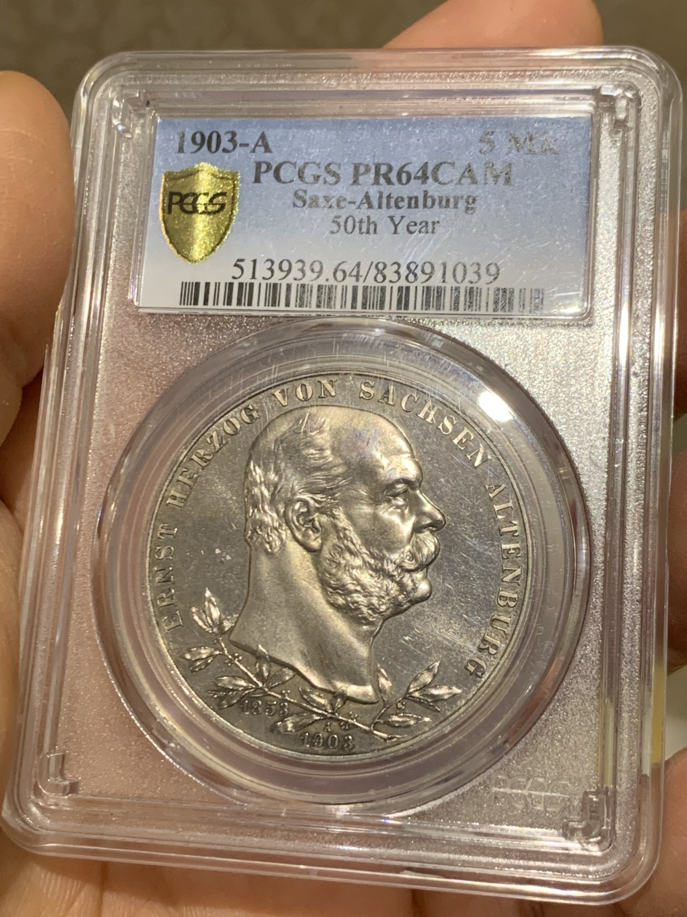 《竞宝斋》圣诞专辑  第一场  第227场 定制纪念章相赠 (全场顺丰包邮) PCGS-PR64CAM,德国1903年萨克森阿尔登堡，50周年登基纪念精制5马克银币，发行量少，很亮的小镜子，反面轻度五彩